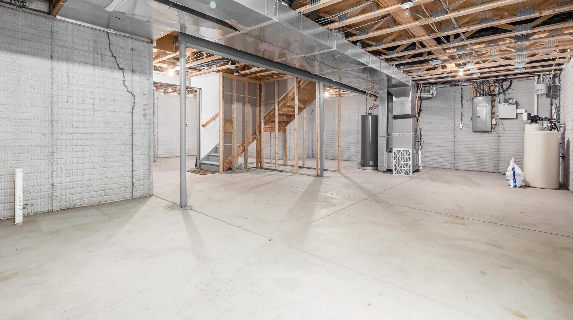 2411 Long Bow Ave, Lancaster OH 43130-8090 exterior