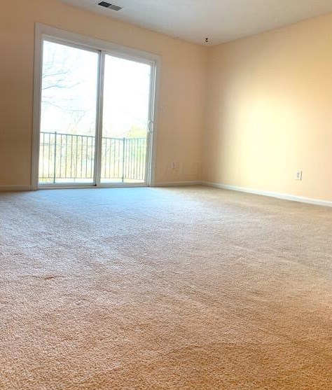 1440 Slade Ave, Columbus OH  43235-7614 exterior