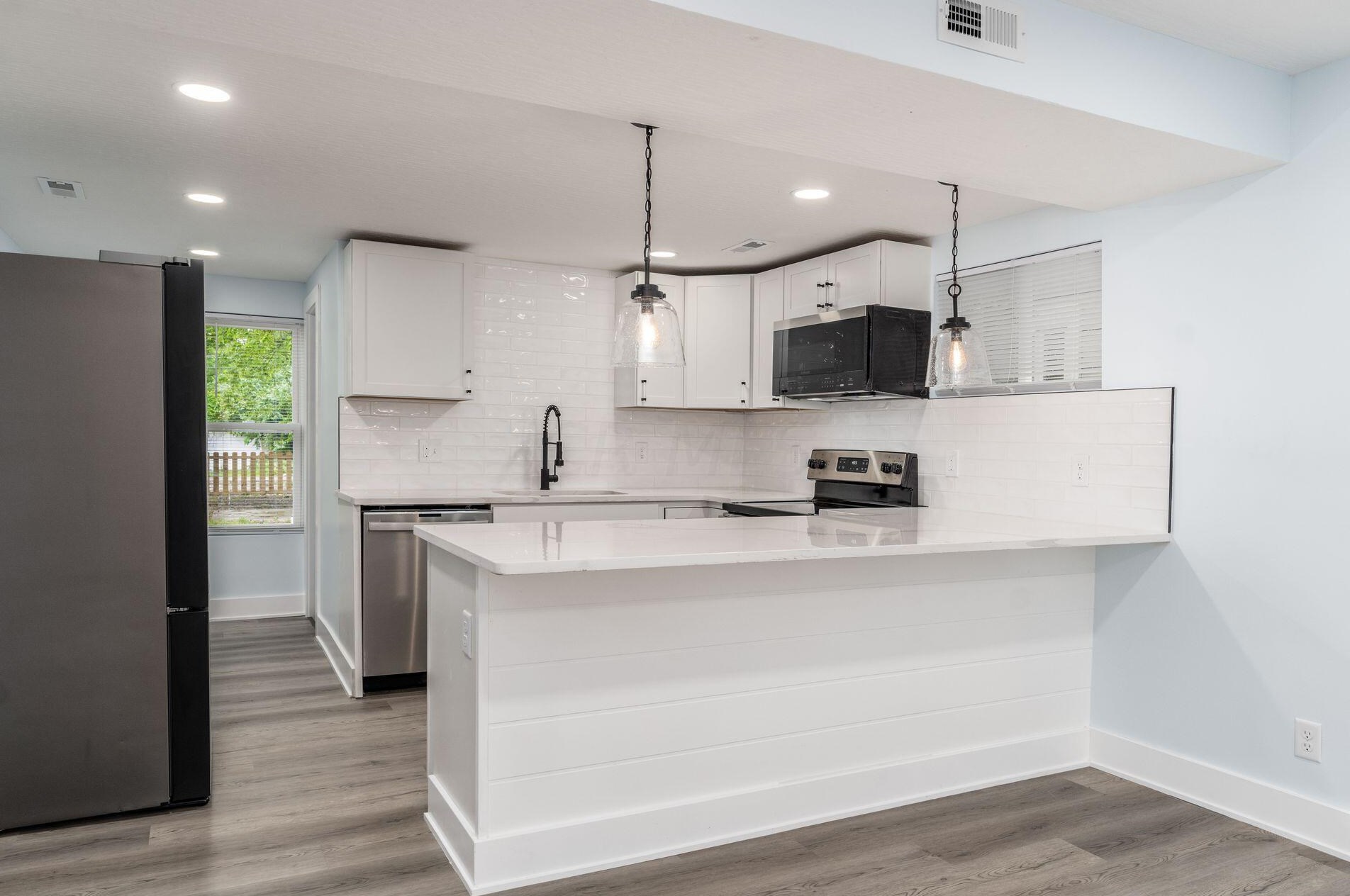 151 Chicago Ave, Columbus OH  43222-1133 exterior