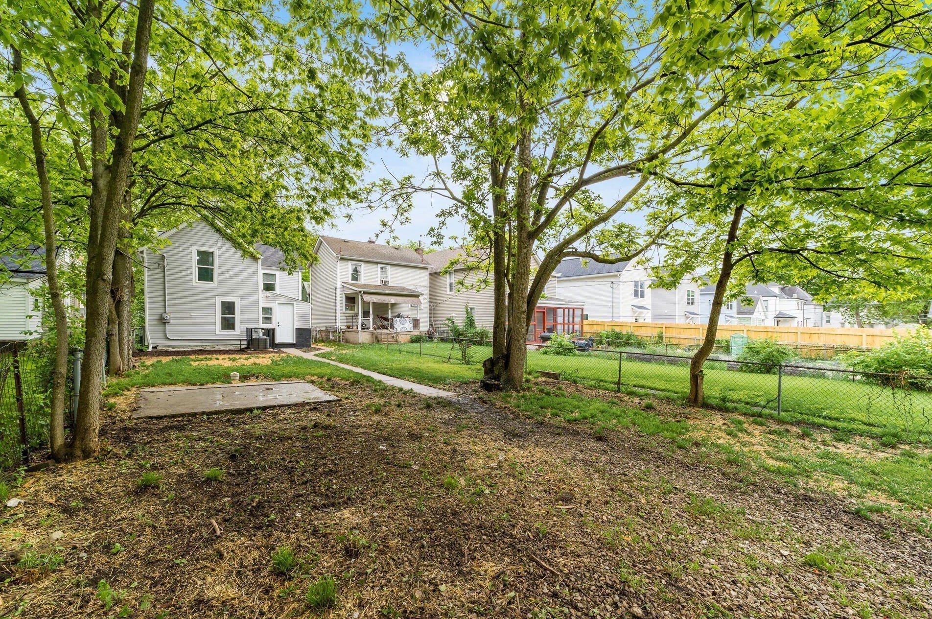 151 Chicago Ave, Columbus OH  43222-1133 exterior