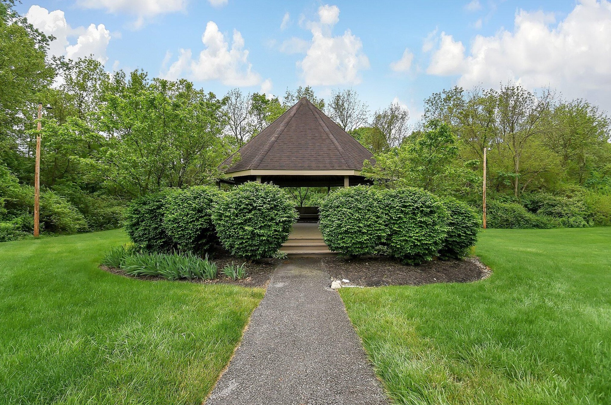 1263 Spring Brook Ct, Westerville OH  43081-3792 exterior