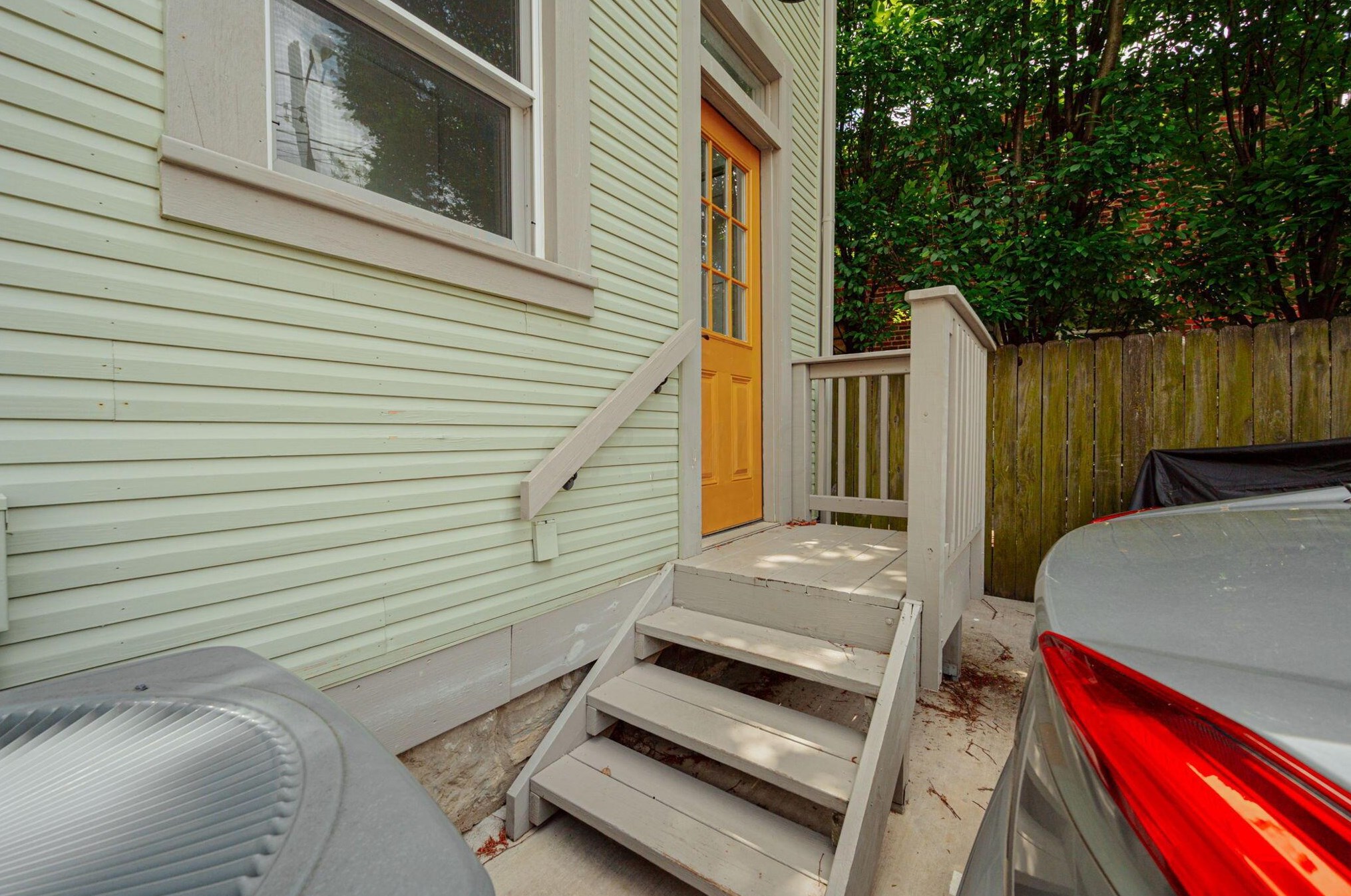 1149 Summit St, Columbus OH  43201-3516 exterior