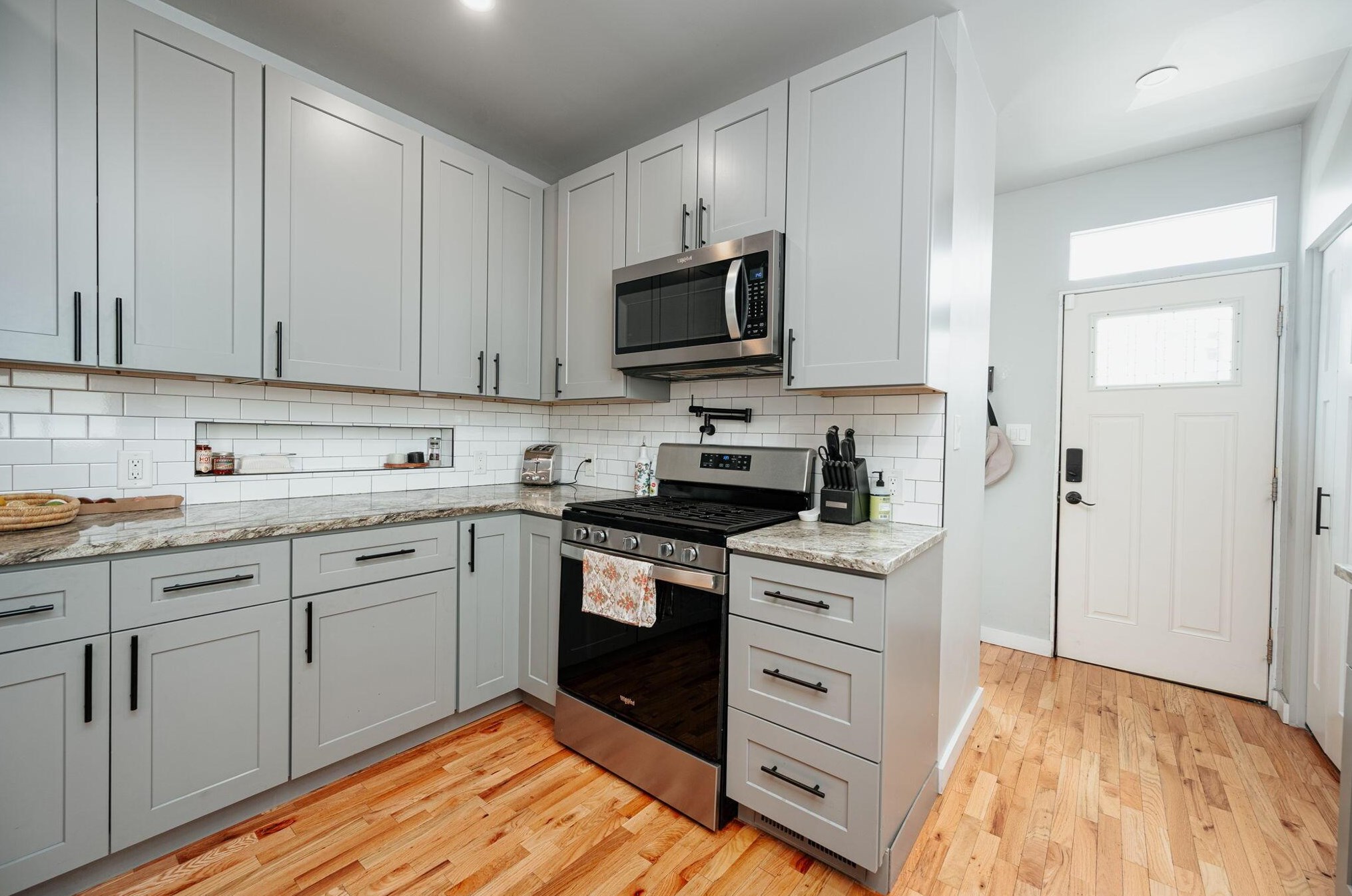 1151 Summit St, Columbus OH  43201-3516 exterior