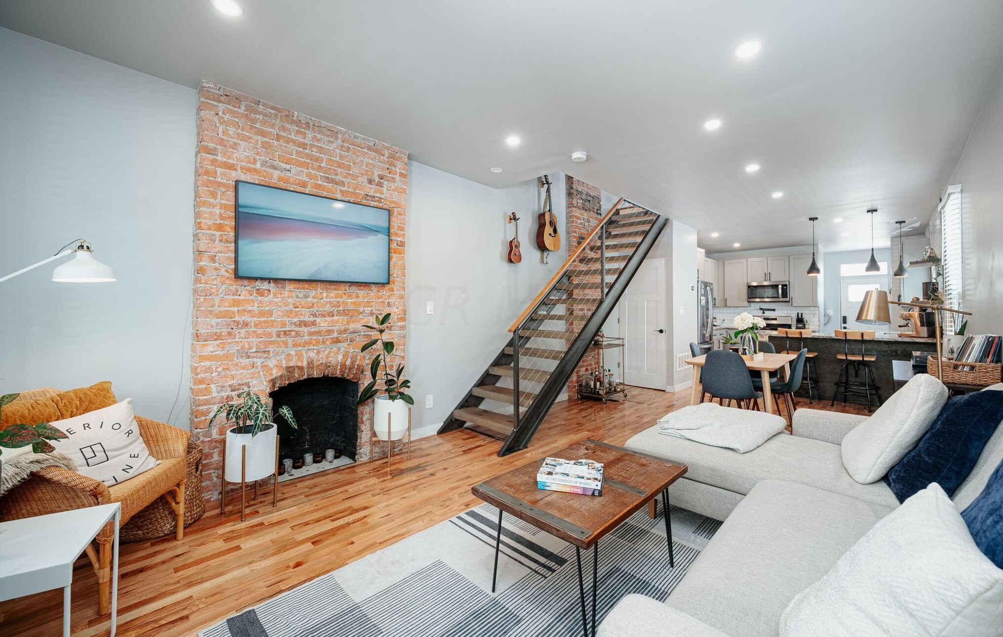 1151 Summit St, Columbus OH  43201-3516 exterior