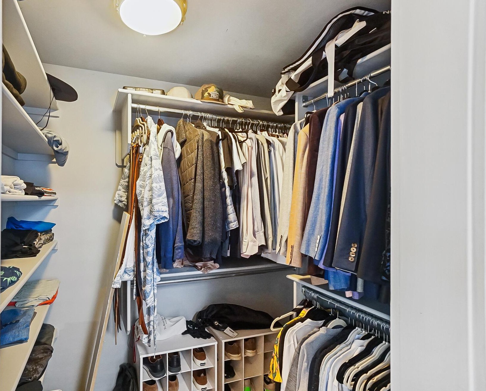 158 Buttles Ave, Columbus OH 43215-1402 exterior