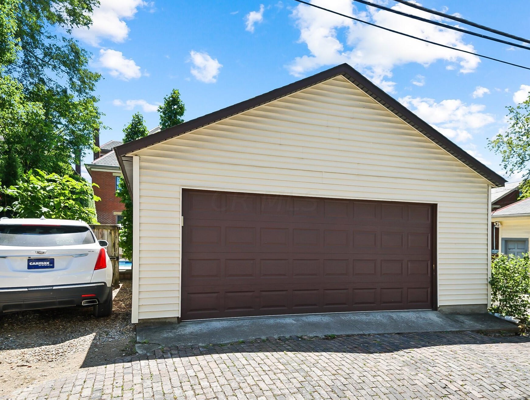 158 Buttles Ave, Columbus OH 43215-1402 exterior