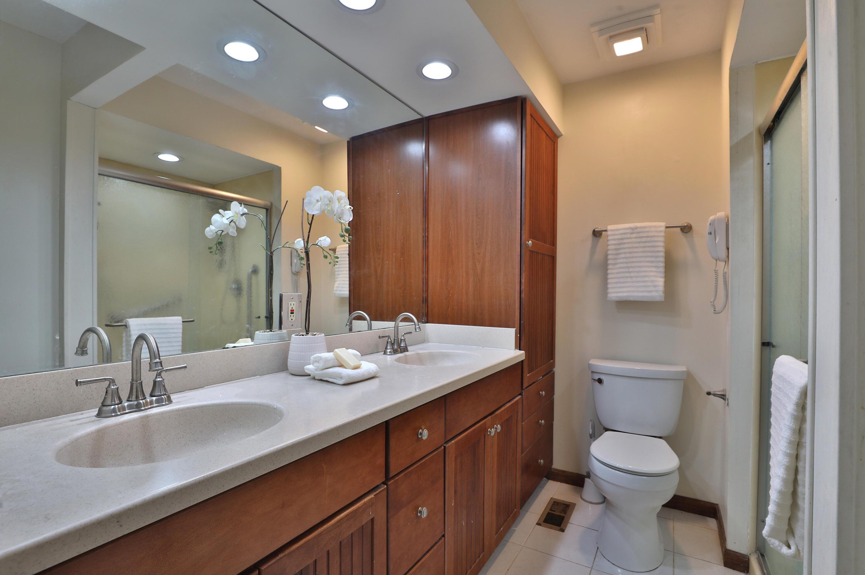 50 Walcreek Dr, Columbus OH  43230-2182 exterior