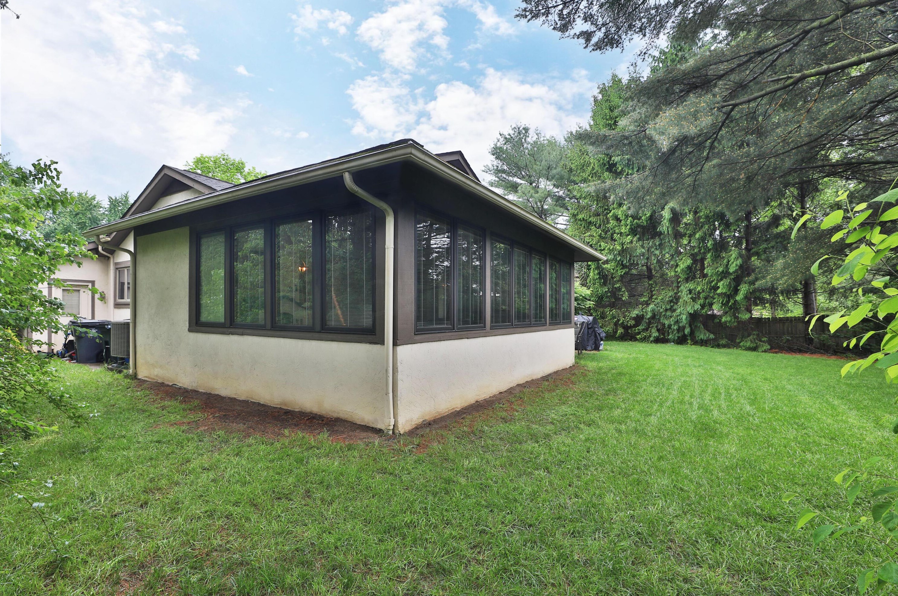 50 Walcreek Dr, Columbus OH  43230-2182 exterior