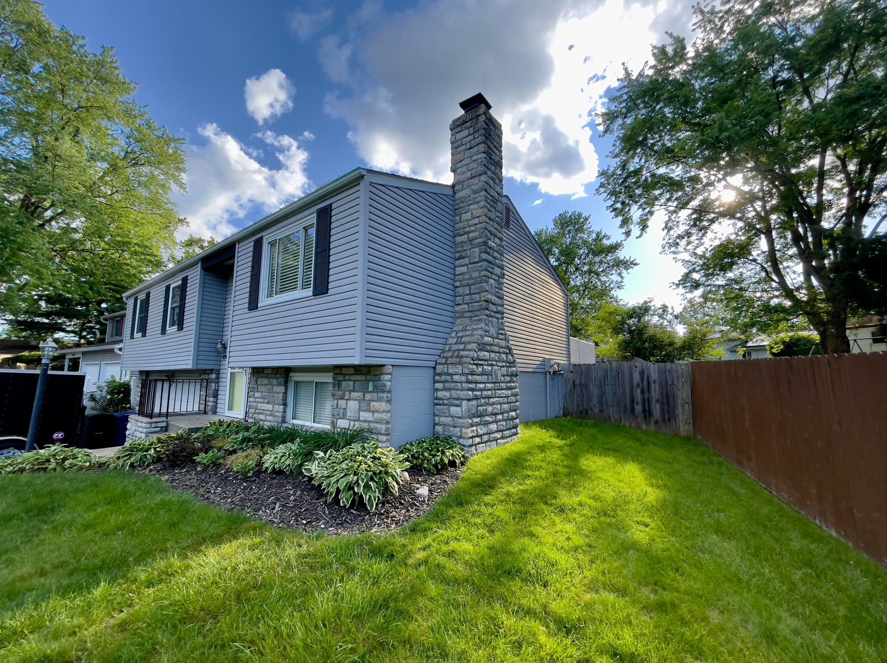 6287 Rosebay Ct, Westerville OH  43081-3719 exterior