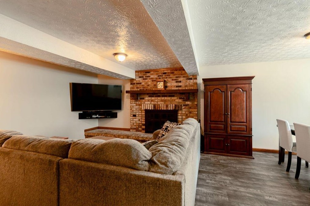 751 Mimosa Pl, Columbus OH 43230-4821 exterior