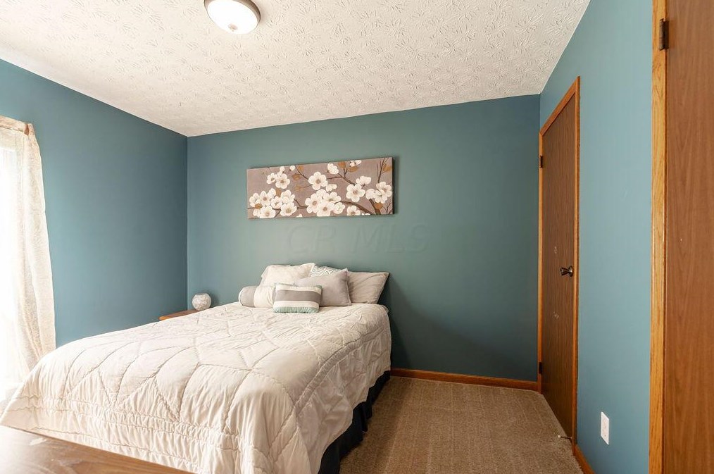 751 Mimosa Pl, Columbus OH 43230-4821 exterior