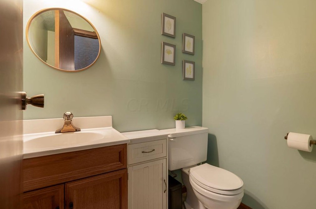 751 Mimosa Pl, Columbus OH 43230-4821 exterior