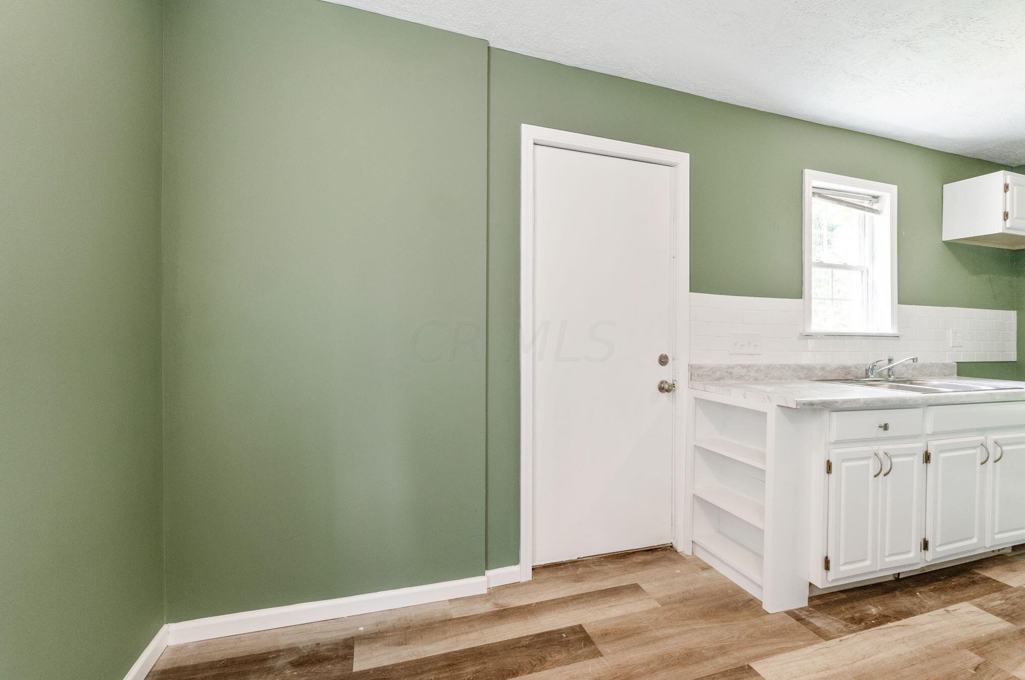 1644 Old Leonard Ave, Columbus OH  43219-2560 exterior