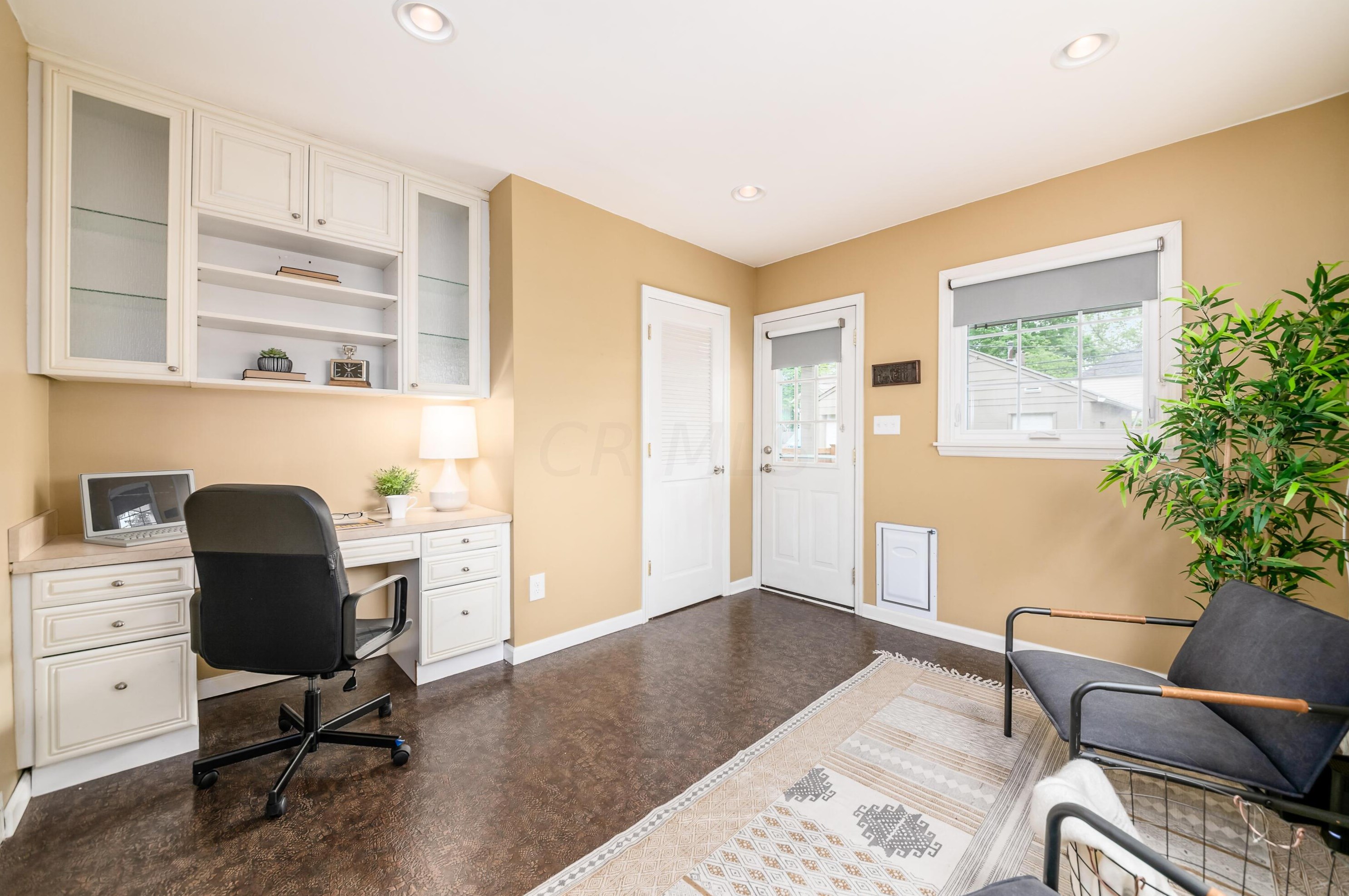 868 Vernon Rd, Columbus OH 43209-2469 exterior