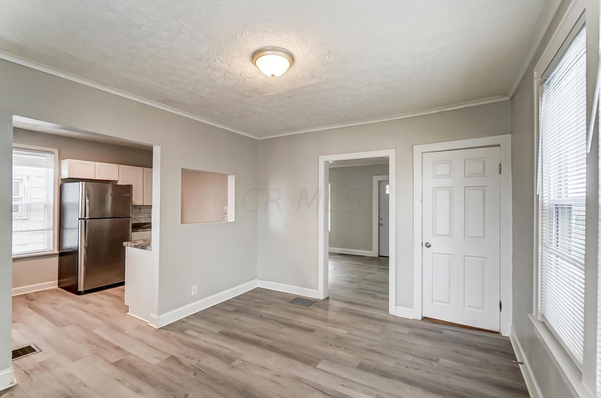 402 Richardson Ave, Columbus OH 43204-3472 exterior