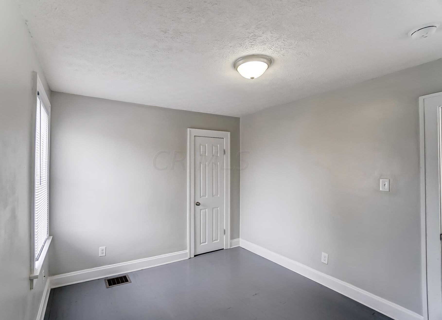 402 Richardson Ave, Columbus OH 43204-3472 exterior