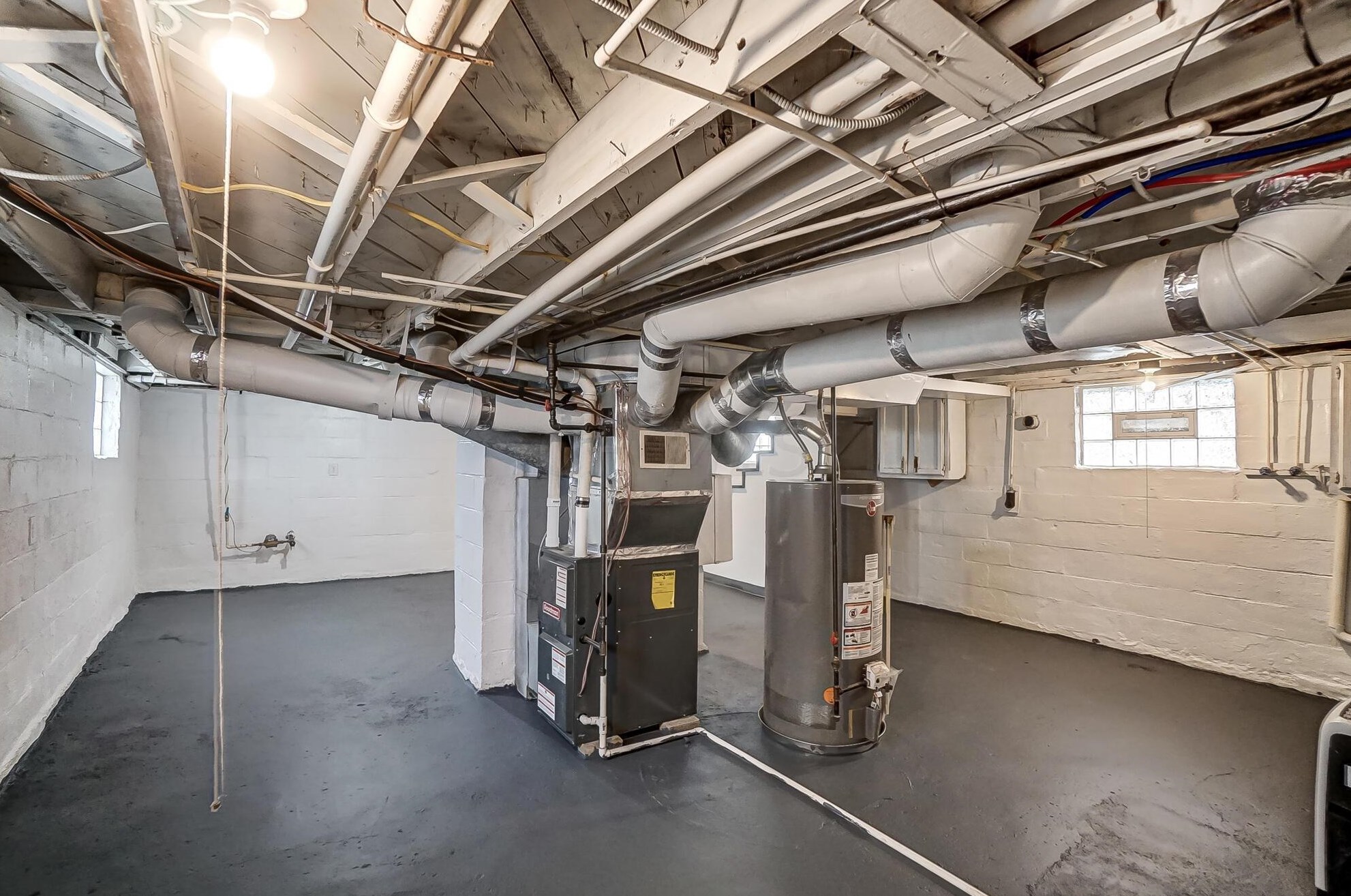 402 Richardson Ave, Columbus OH 43204-3472 exterior