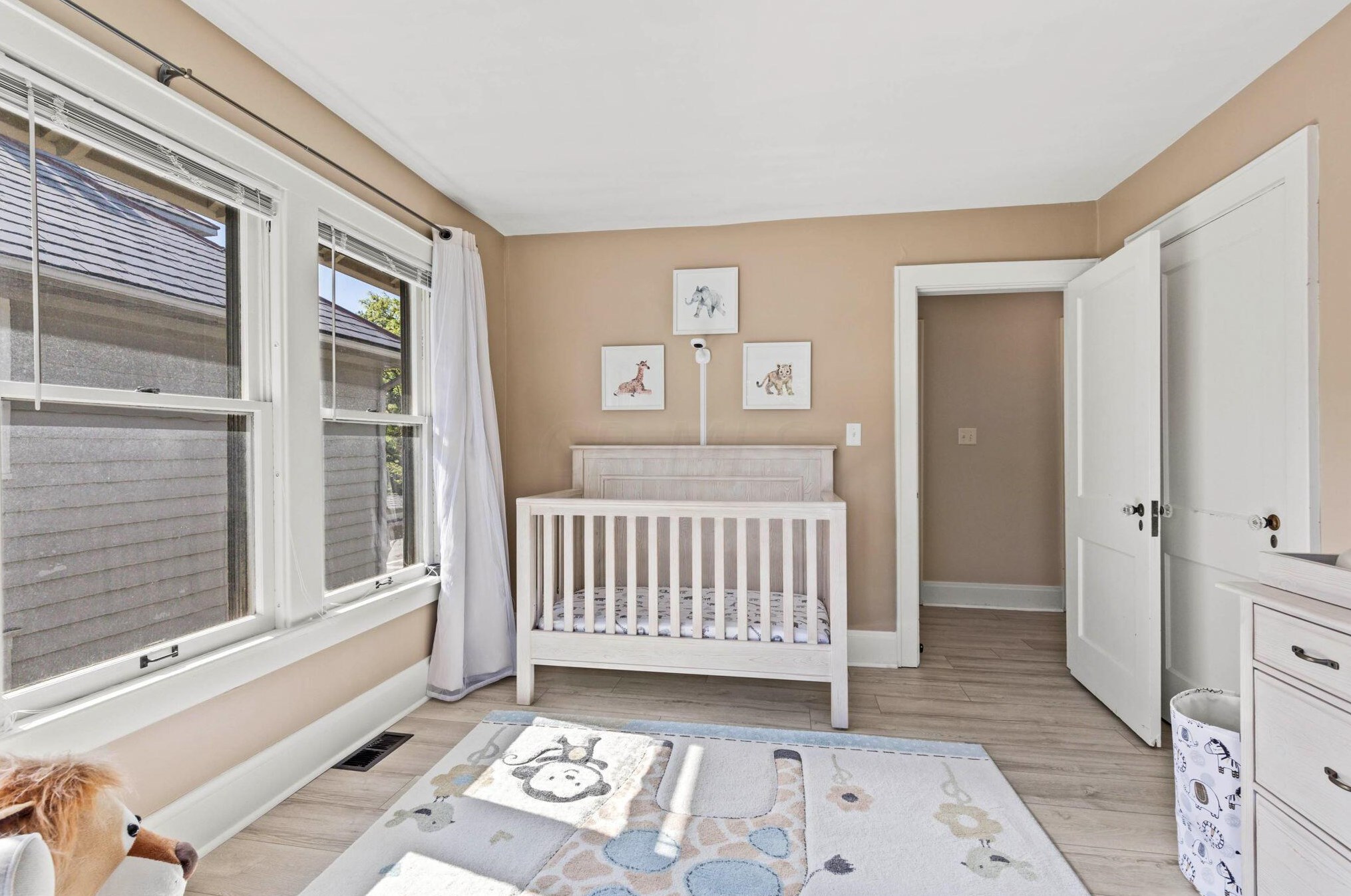 210 Tibet Rd, Columbus OH  43202-1438 exterior