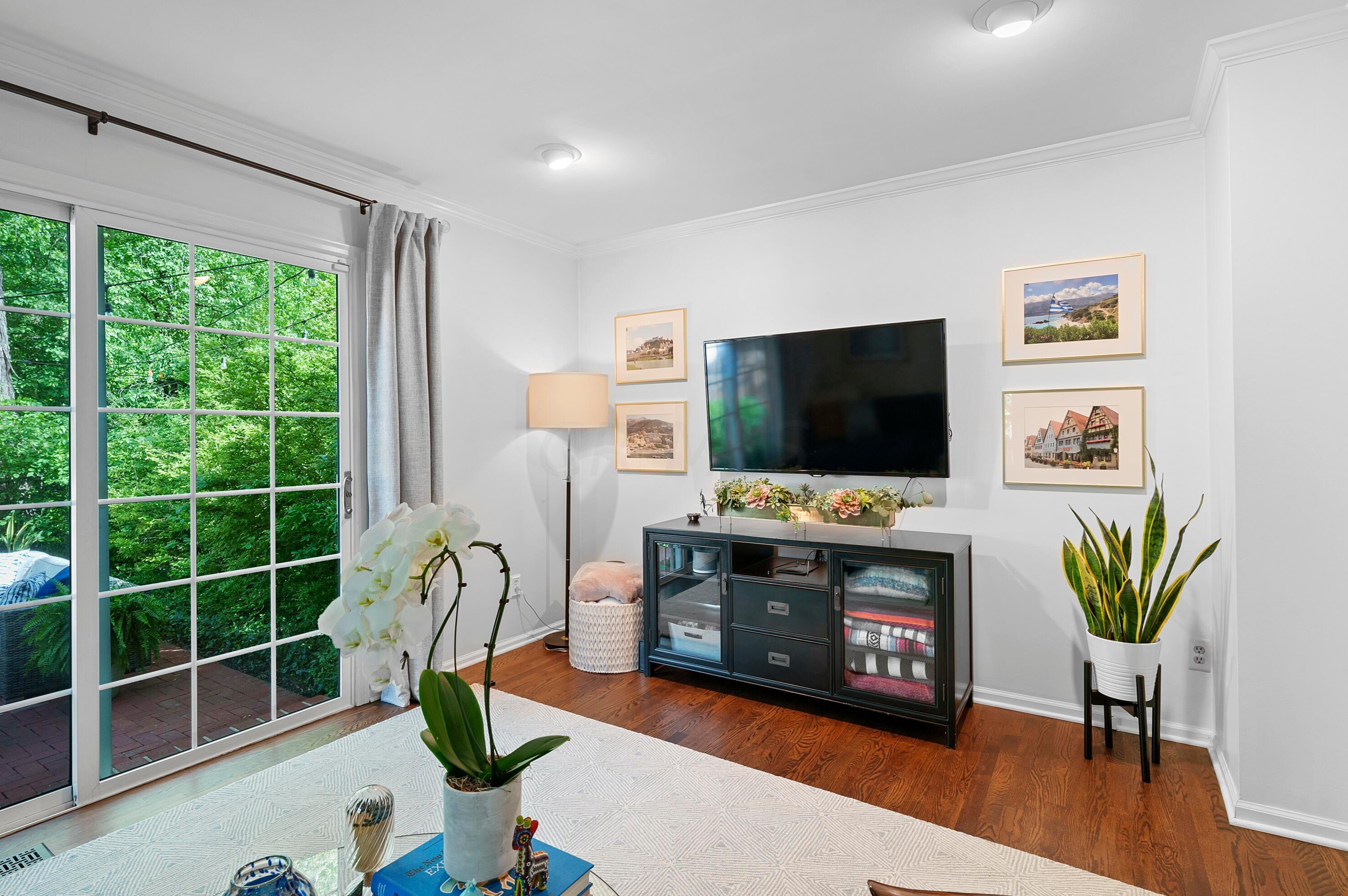 232 Stanwood Rd, Columbus OH 43209-1161 exterior