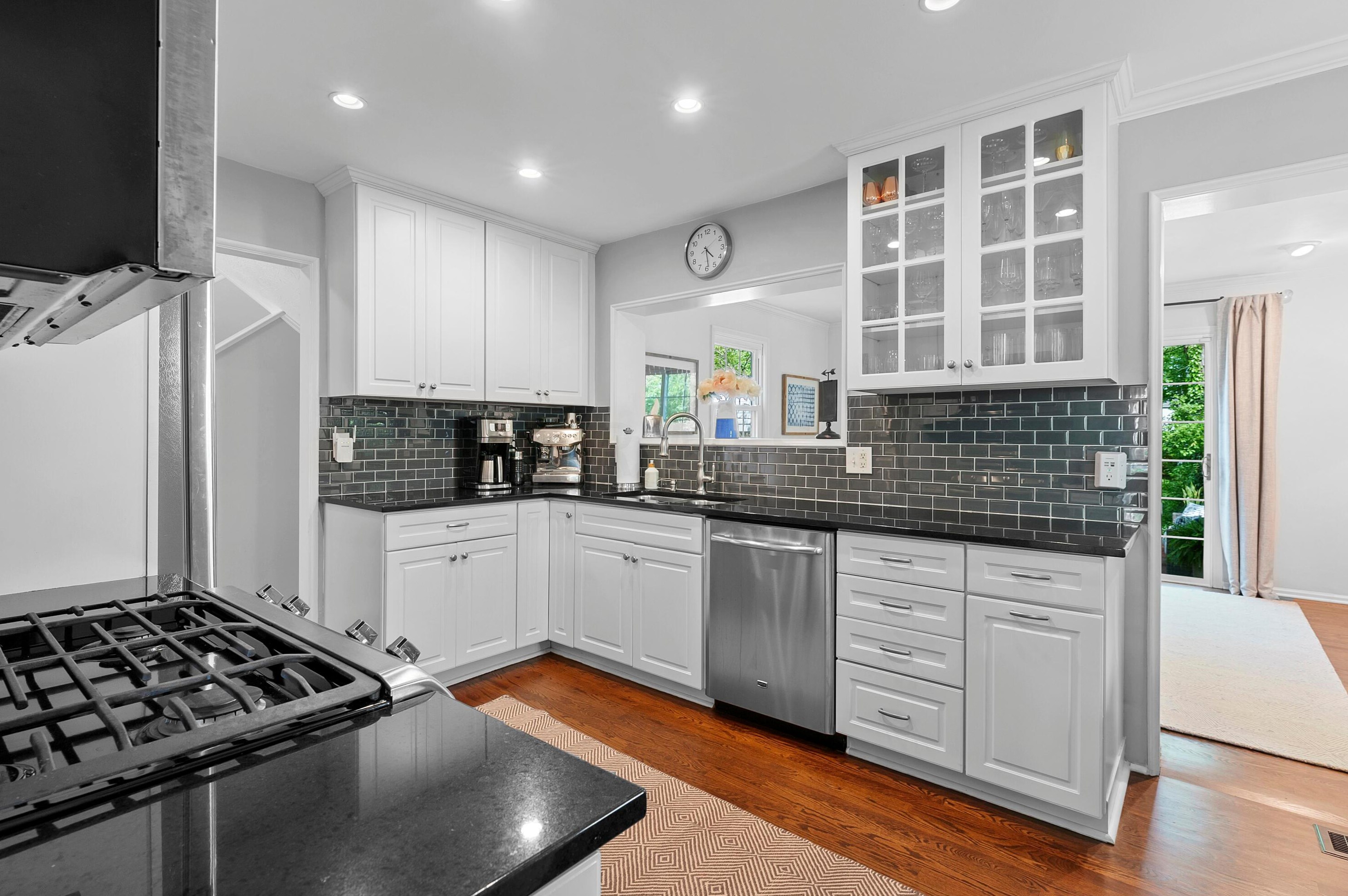 232 Stanwood Rd, Columbus OH 43209-1161 exterior