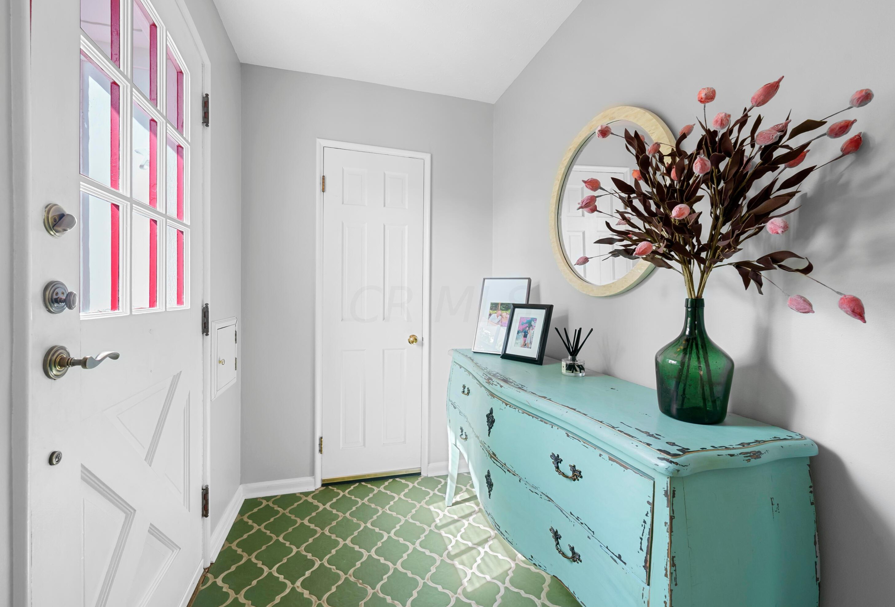 232 Stanwood Rd, Columbus OH 43209-1161 exterior