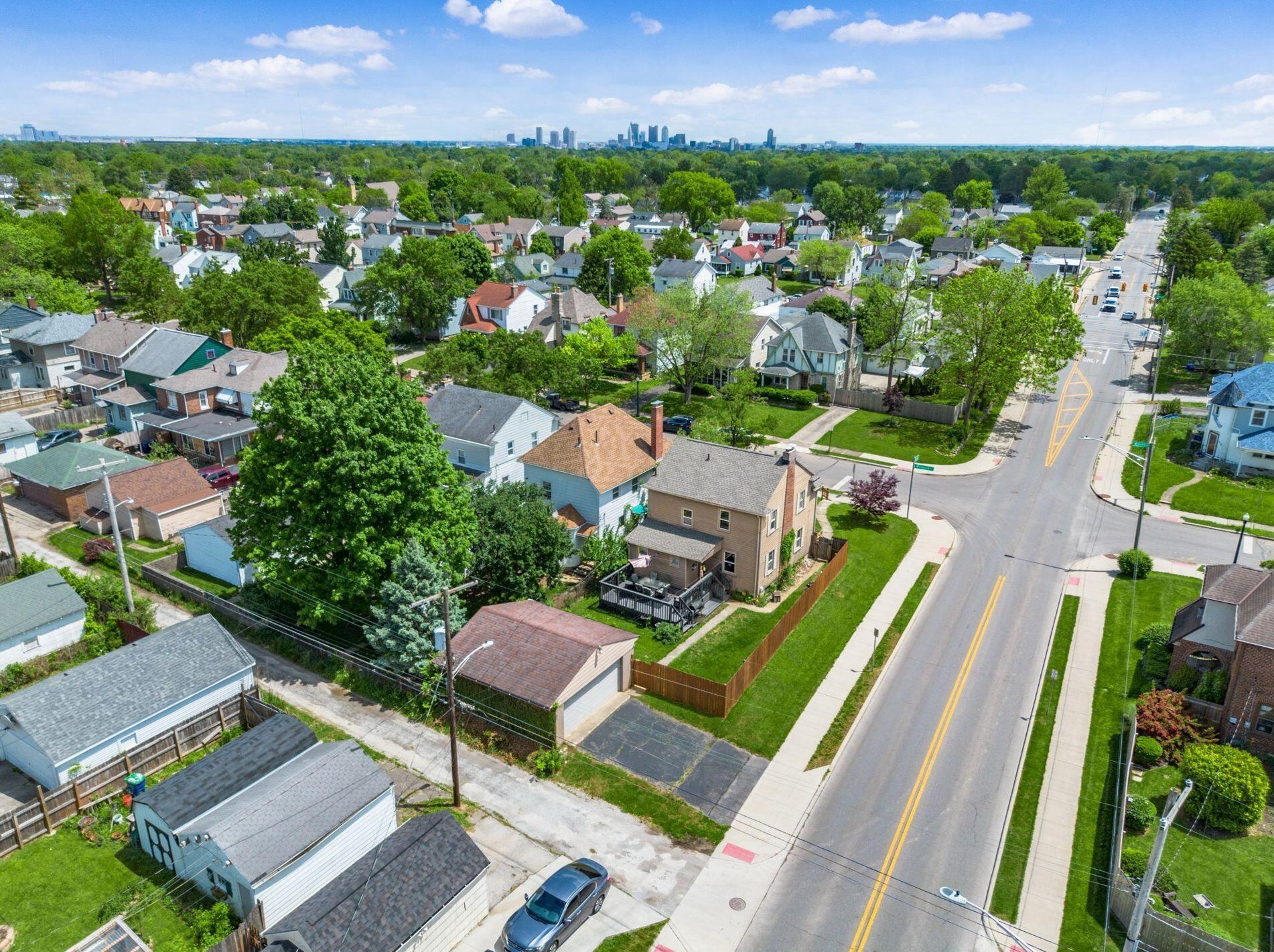 703 Wiltshire Rd, Columbus OH  43204-2339 exterior