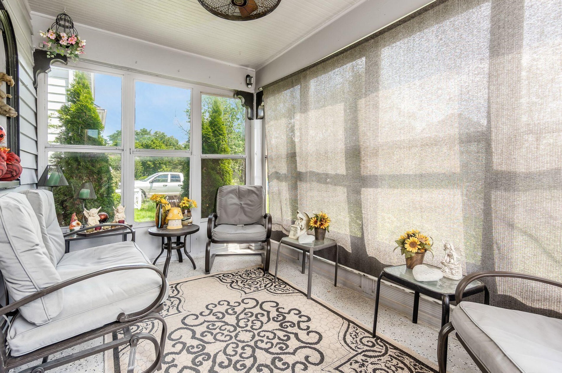 703 Wiltshire Rd, Columbus OH  43204-2339 exterior