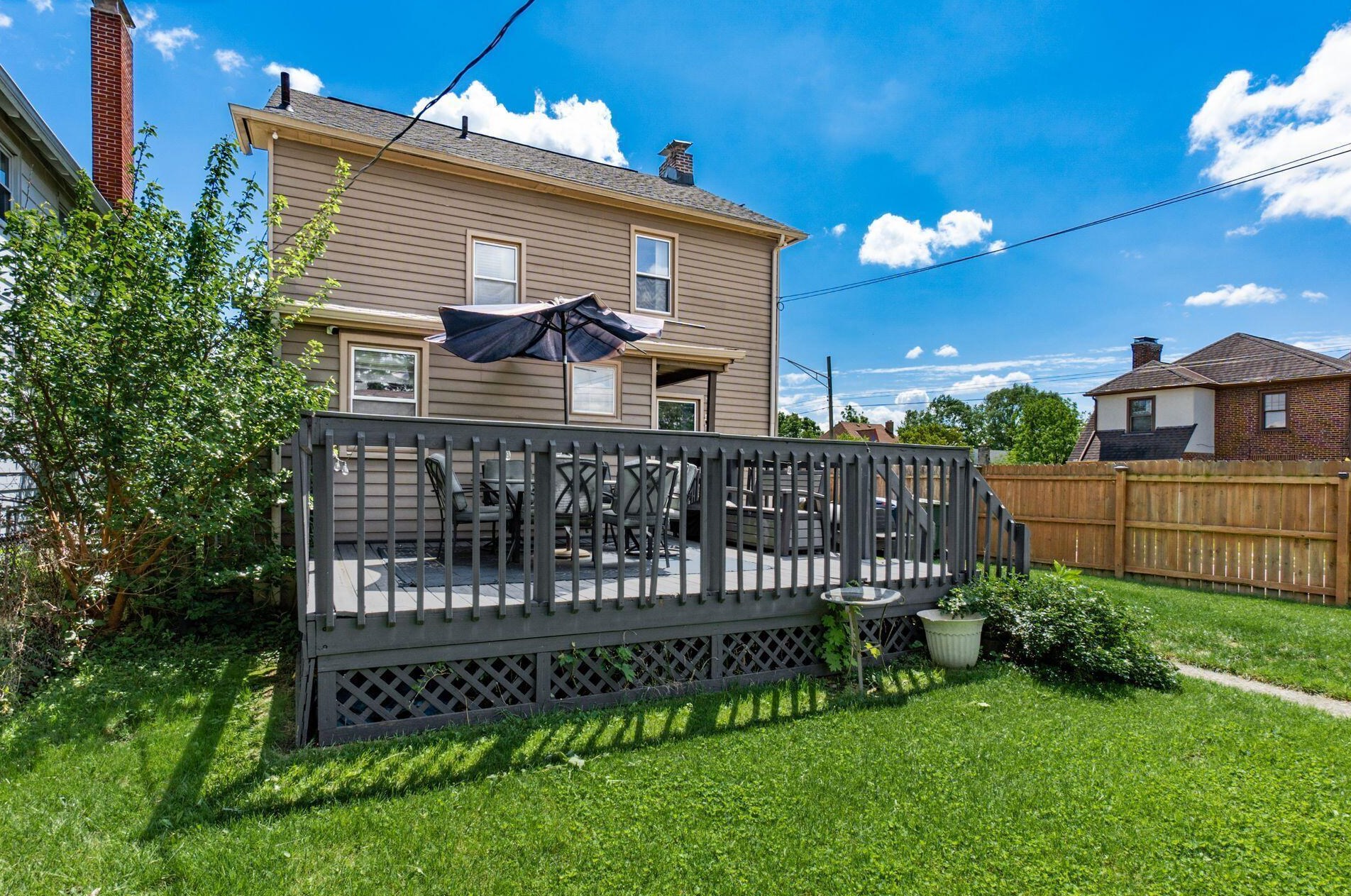 703 Wiltshire Rd, Columbus OH  43204-2339 exterior