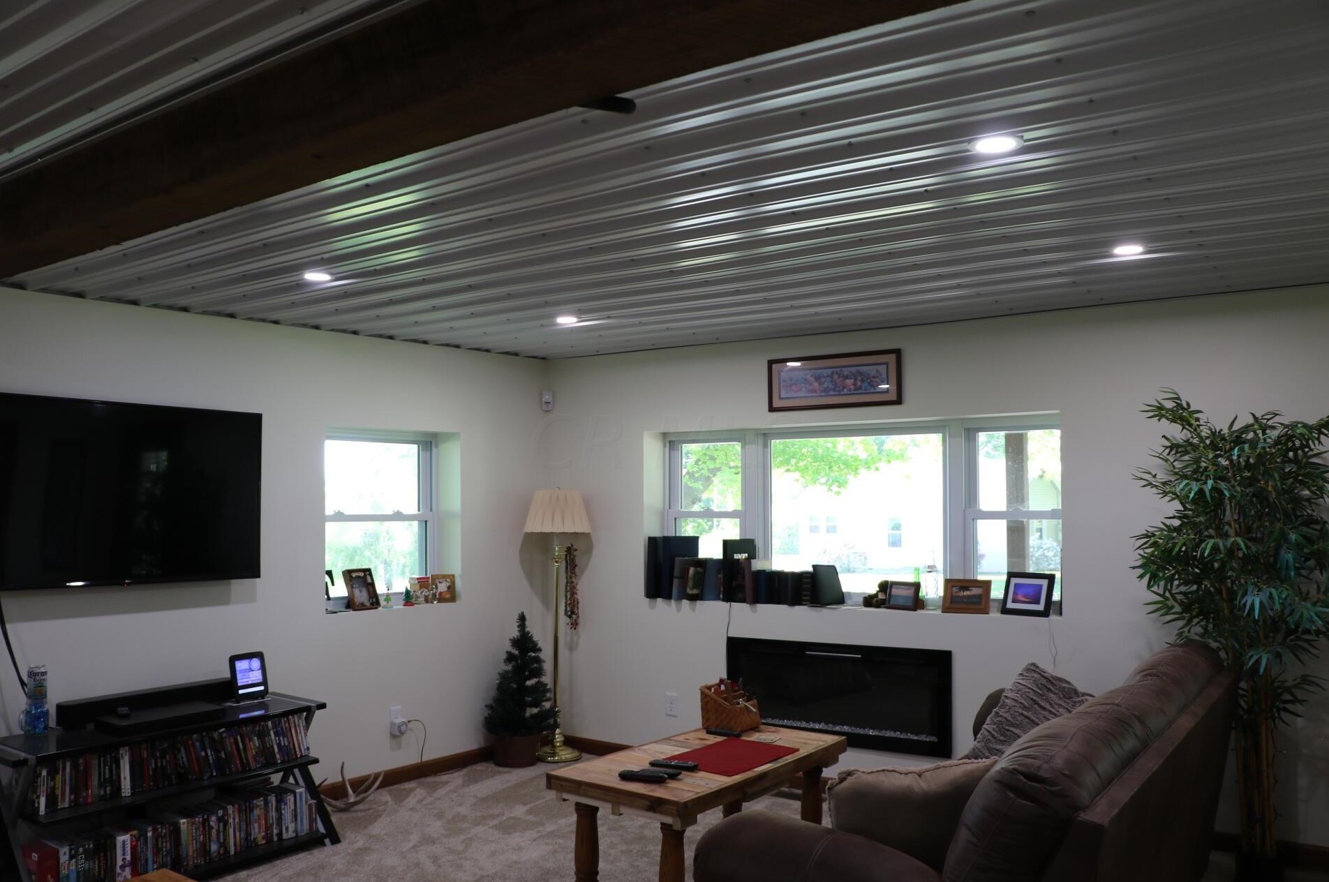 17818 Old Mansfield Rd, Fredricktwn OH  43019-9779 exterior
