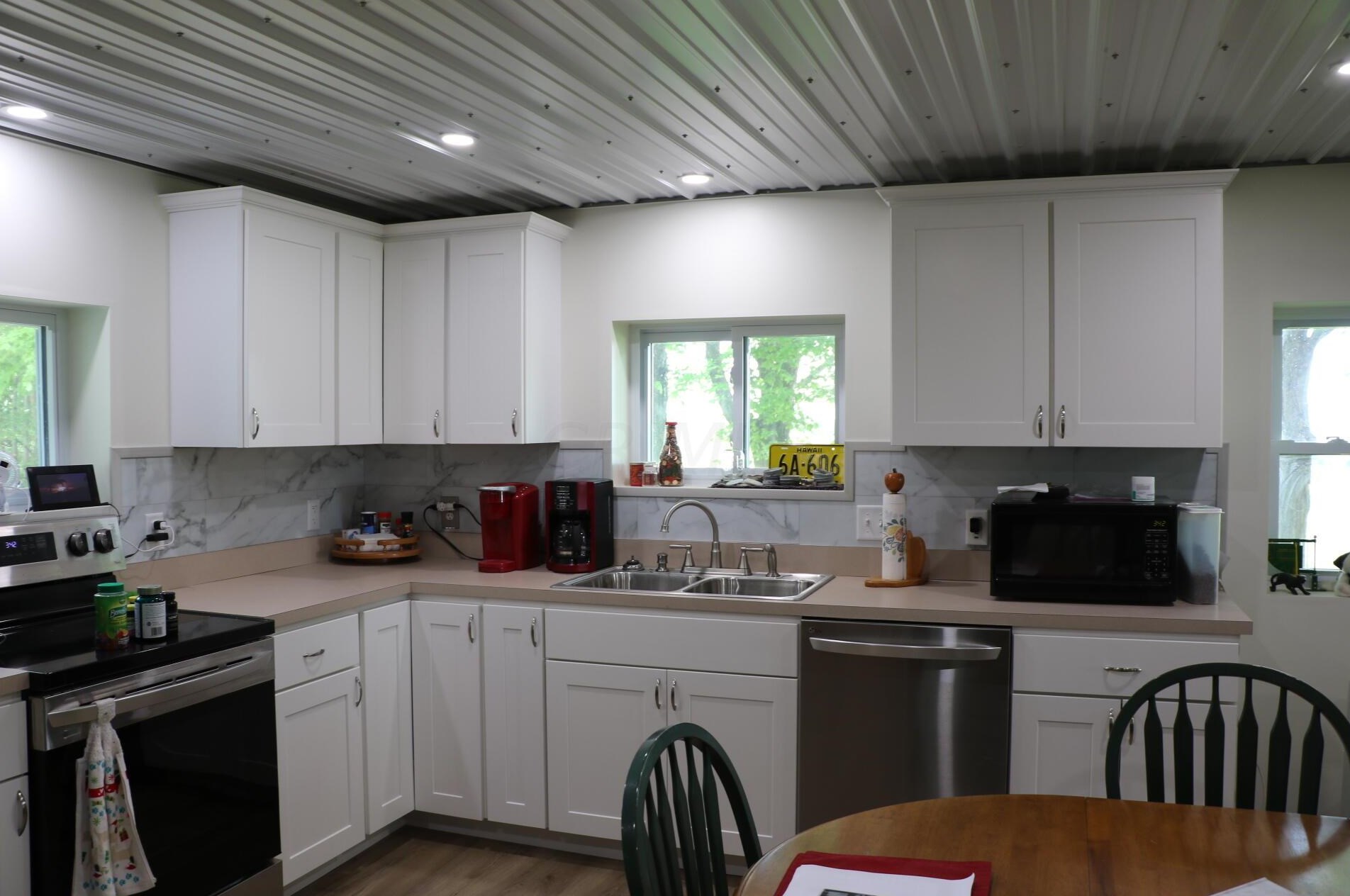 17818 Old Mansfield Rd, Fredricktwn OH  43019-9779 exterior