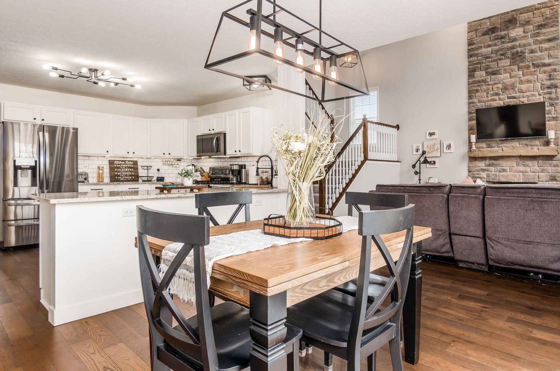 4062 Treebrook Dr, Hilliard OH  43026-7312 exterior