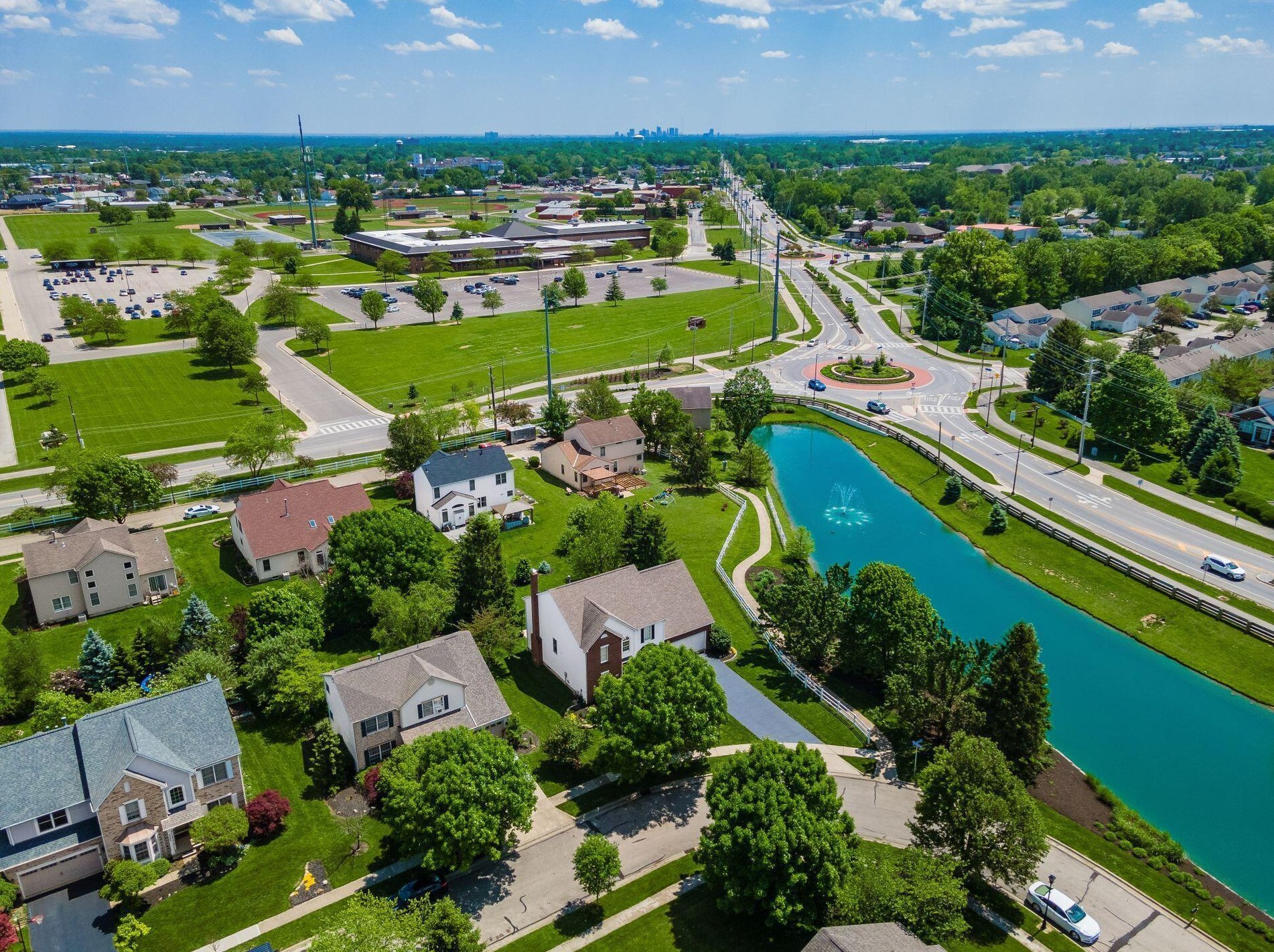 4062 Treebrook Dr, Hilliard OH  43026-7312 exterior