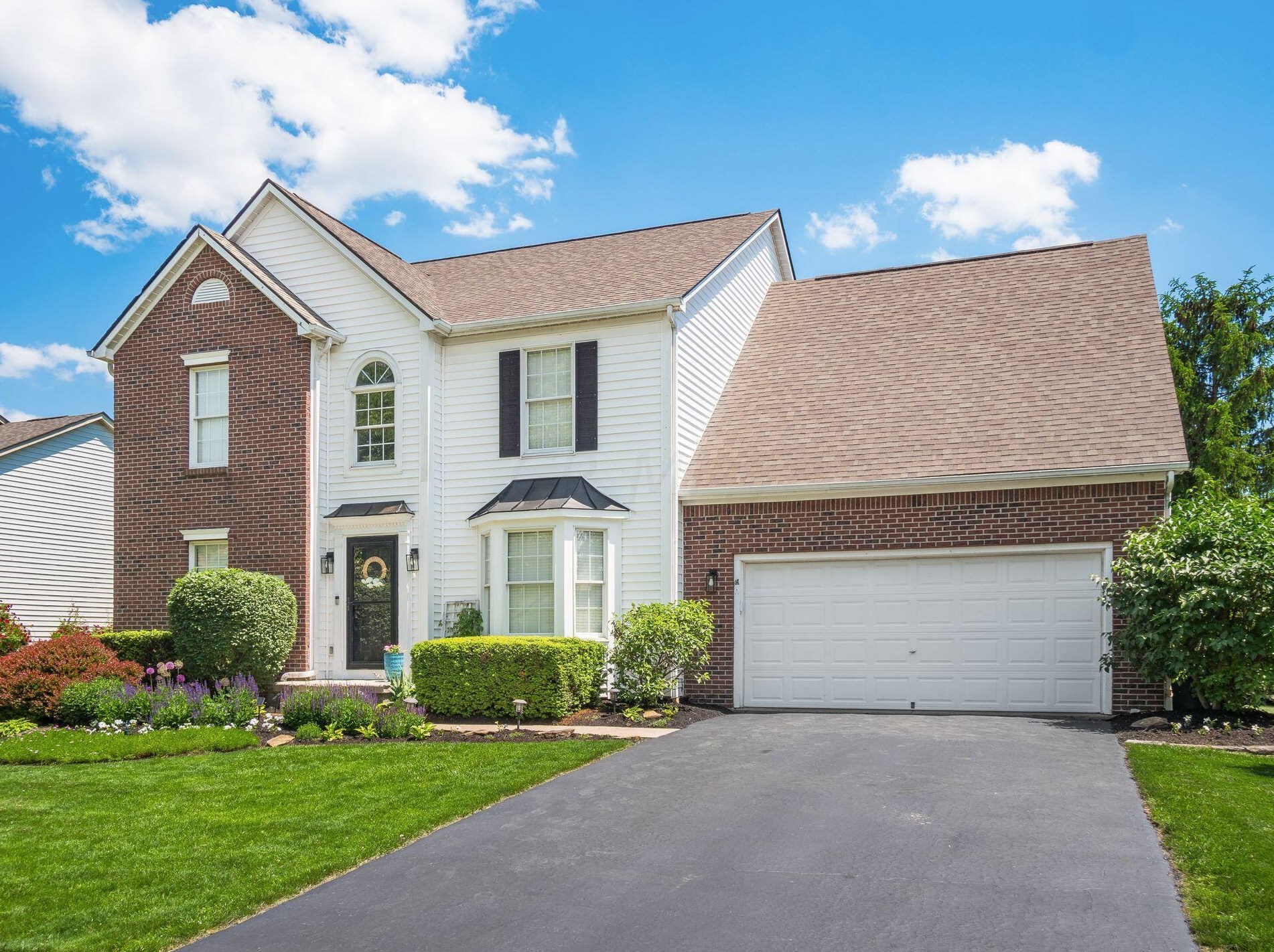 4062 Treebrook Dr, Hilliard OH  43026-7312 exterior