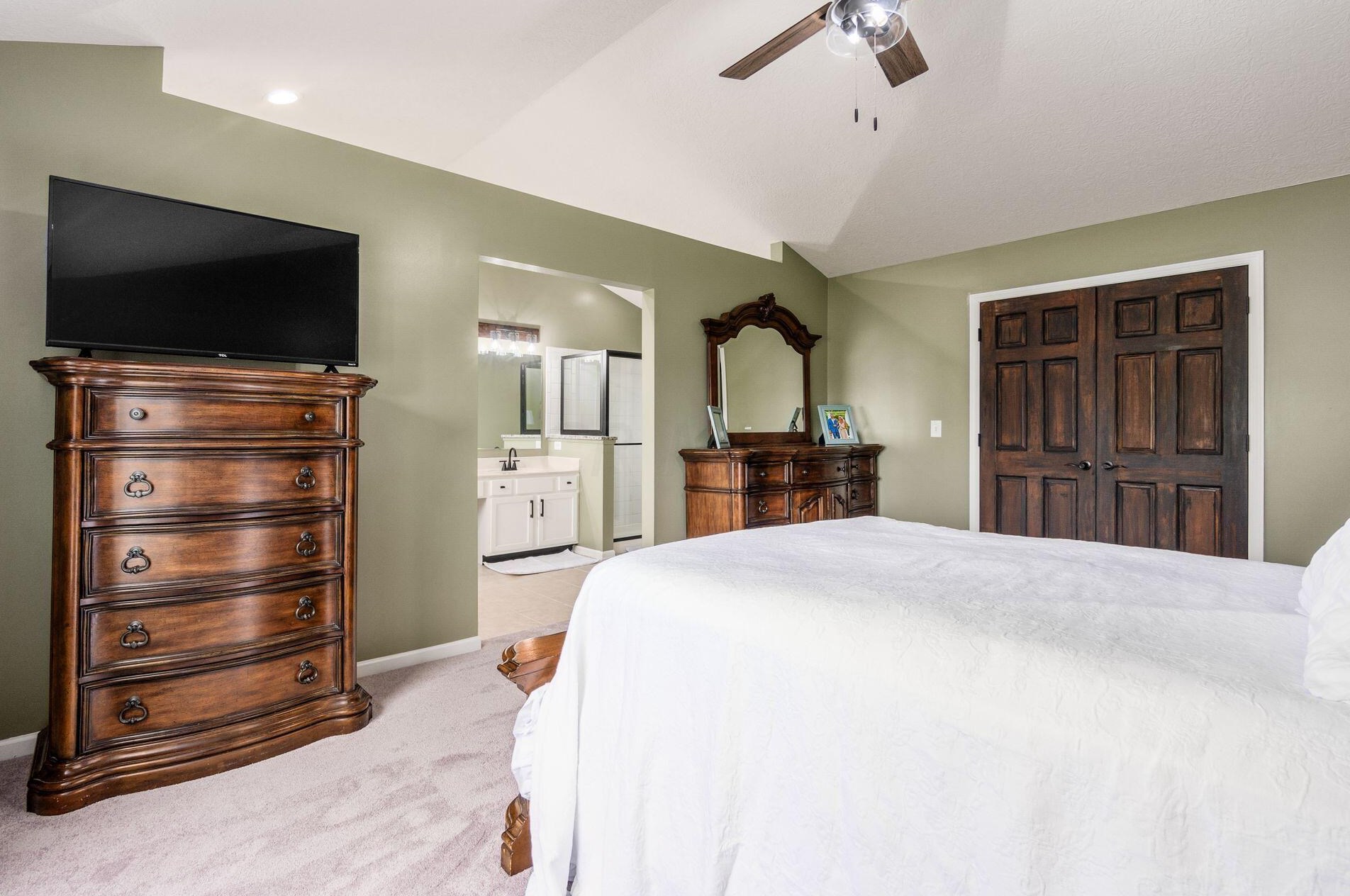 4062 Treebrook Dr, Hilliard OH  43026-7312 exterior