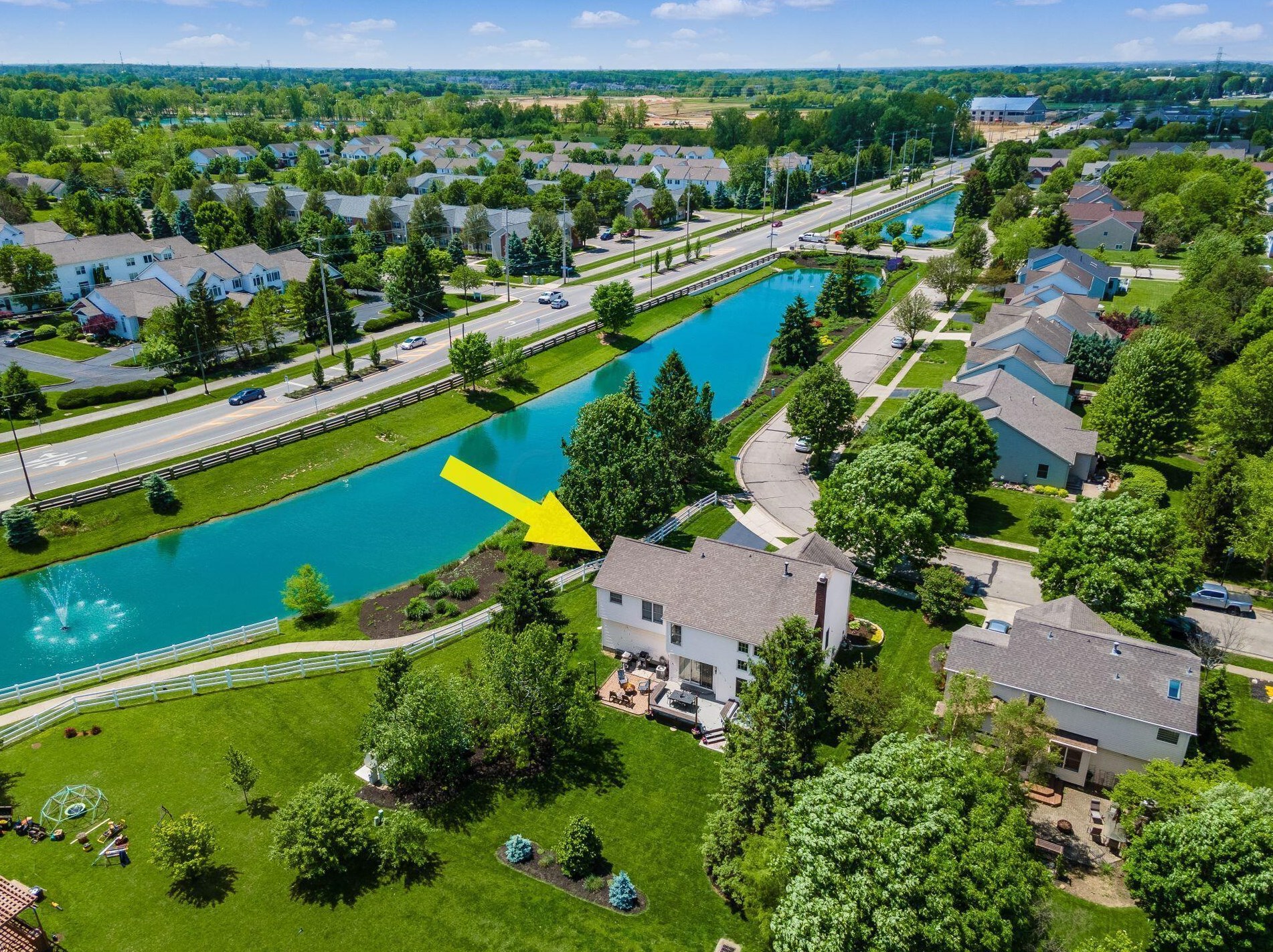 4062 Treebrook Dr, Hilliard OH  43026-7312 exterior