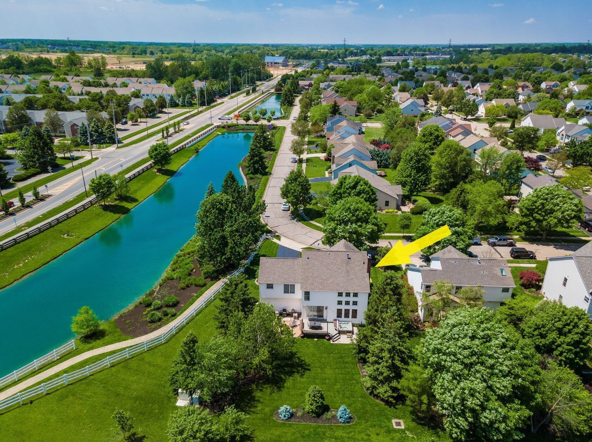 4062 Treebrook Dr, Hilliard OH  43026-7312 exterior