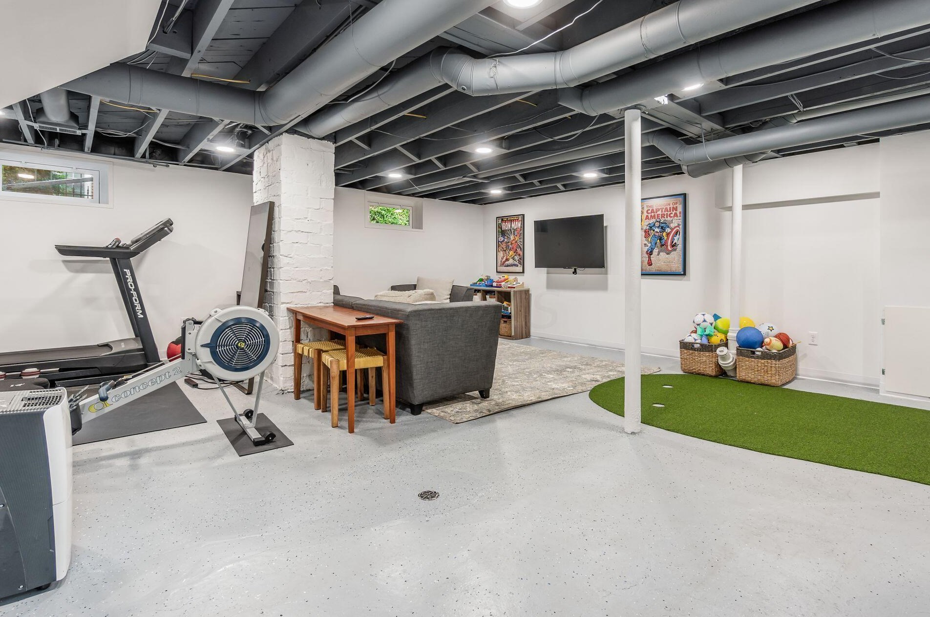 373 Drexel Ave, Columbus OH 43209-1046 exterior