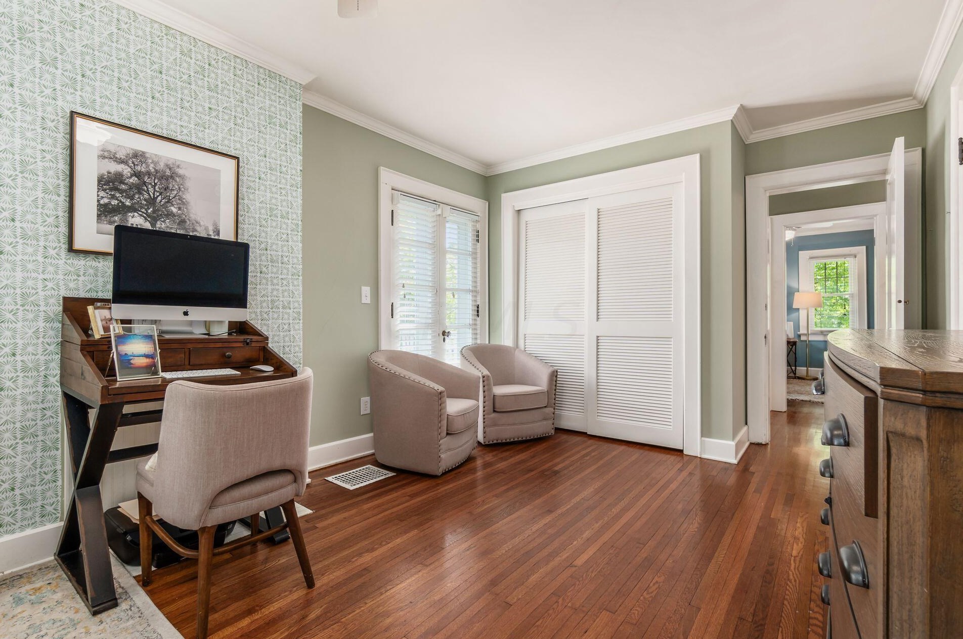 373 Drexel Ave, Columbus OH 43209-1046 exterior