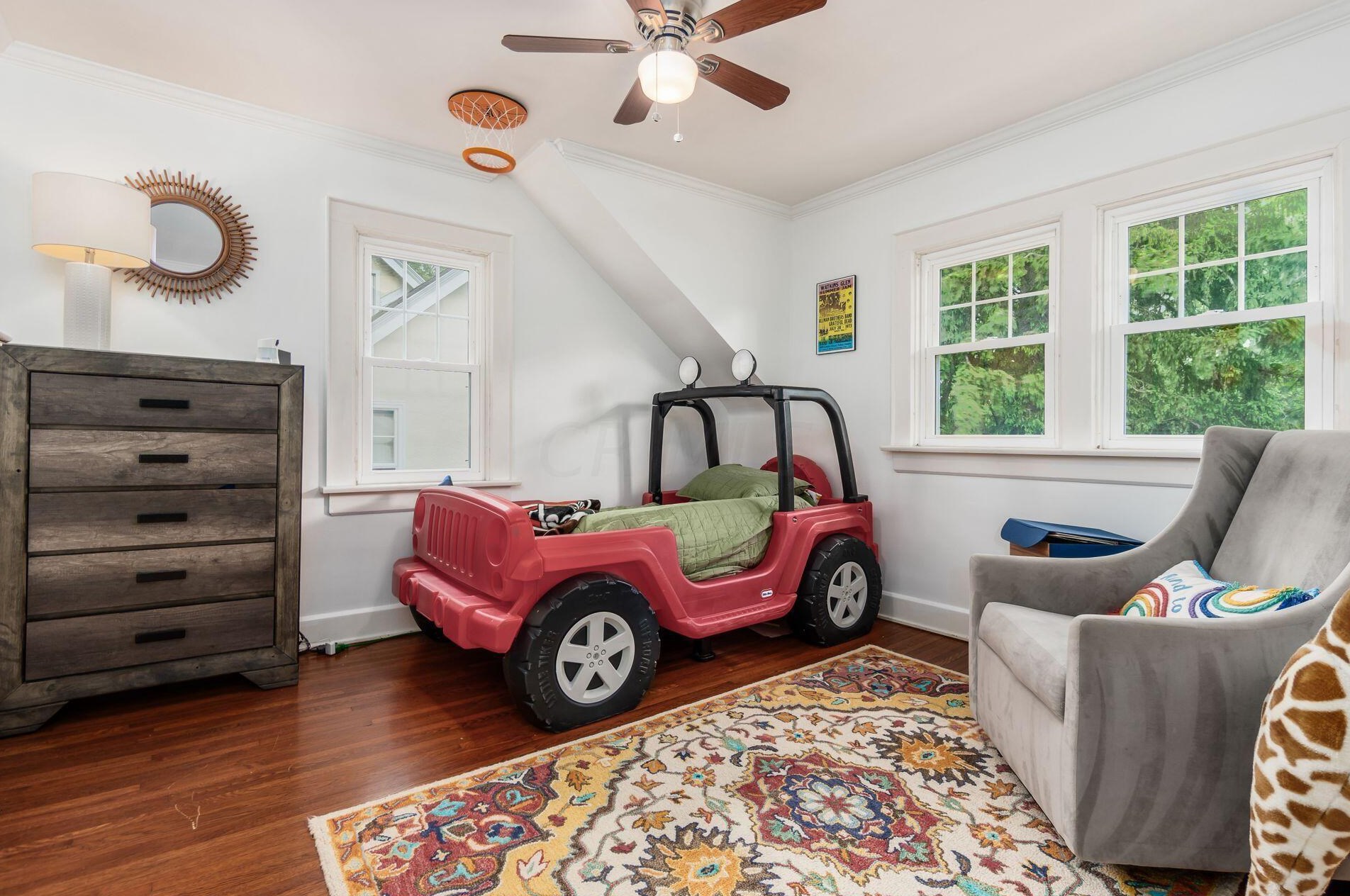 373 Drexel Ave, Columbus OH 43209-1046 exterior