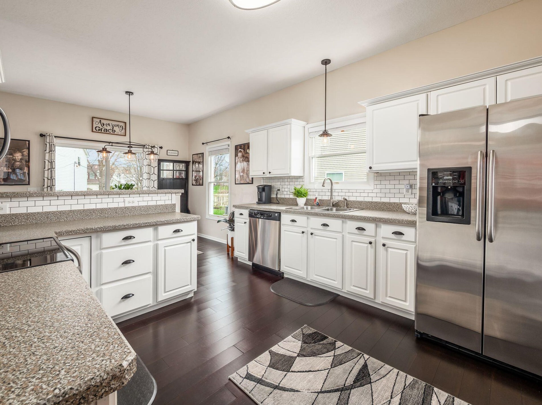 954 Gray Dr, Pickerington OH  43147-9358 exterior