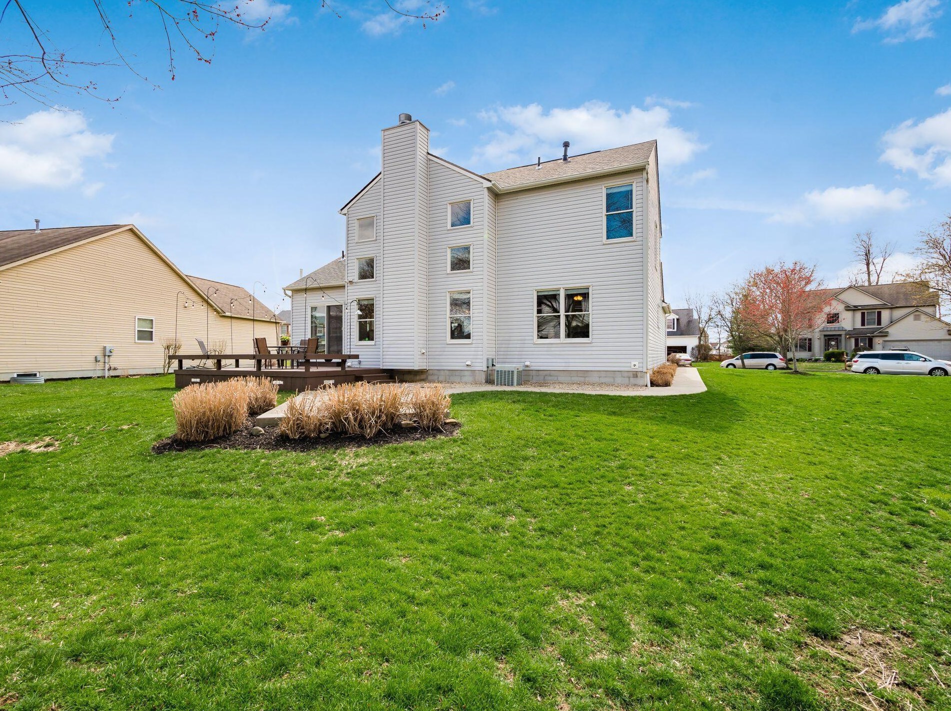 954 Gray Dr, Pickerington OH  43147-9358 exterior