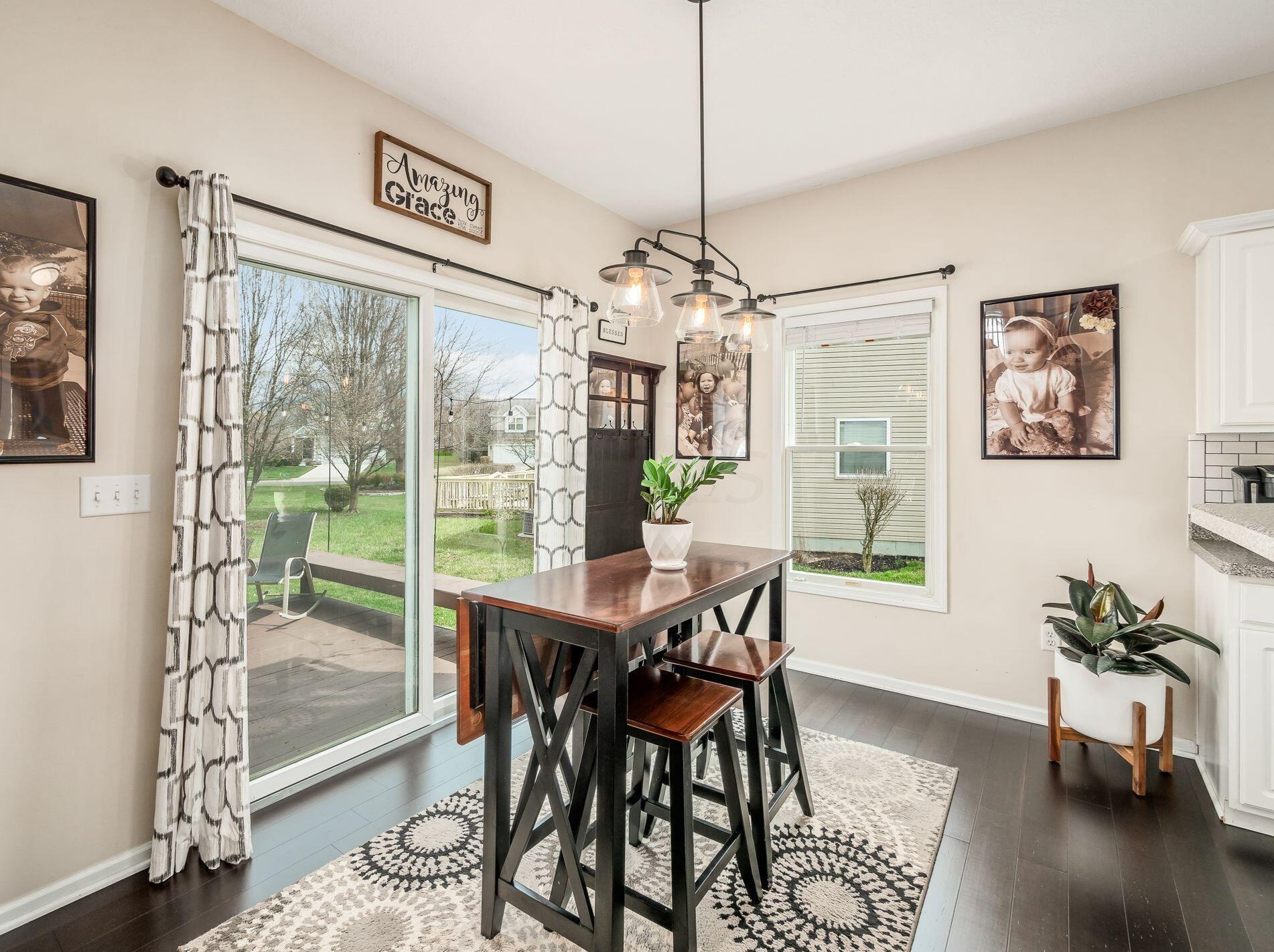 954 Gray Dr, Pickerington OH  43147-9358 exterior