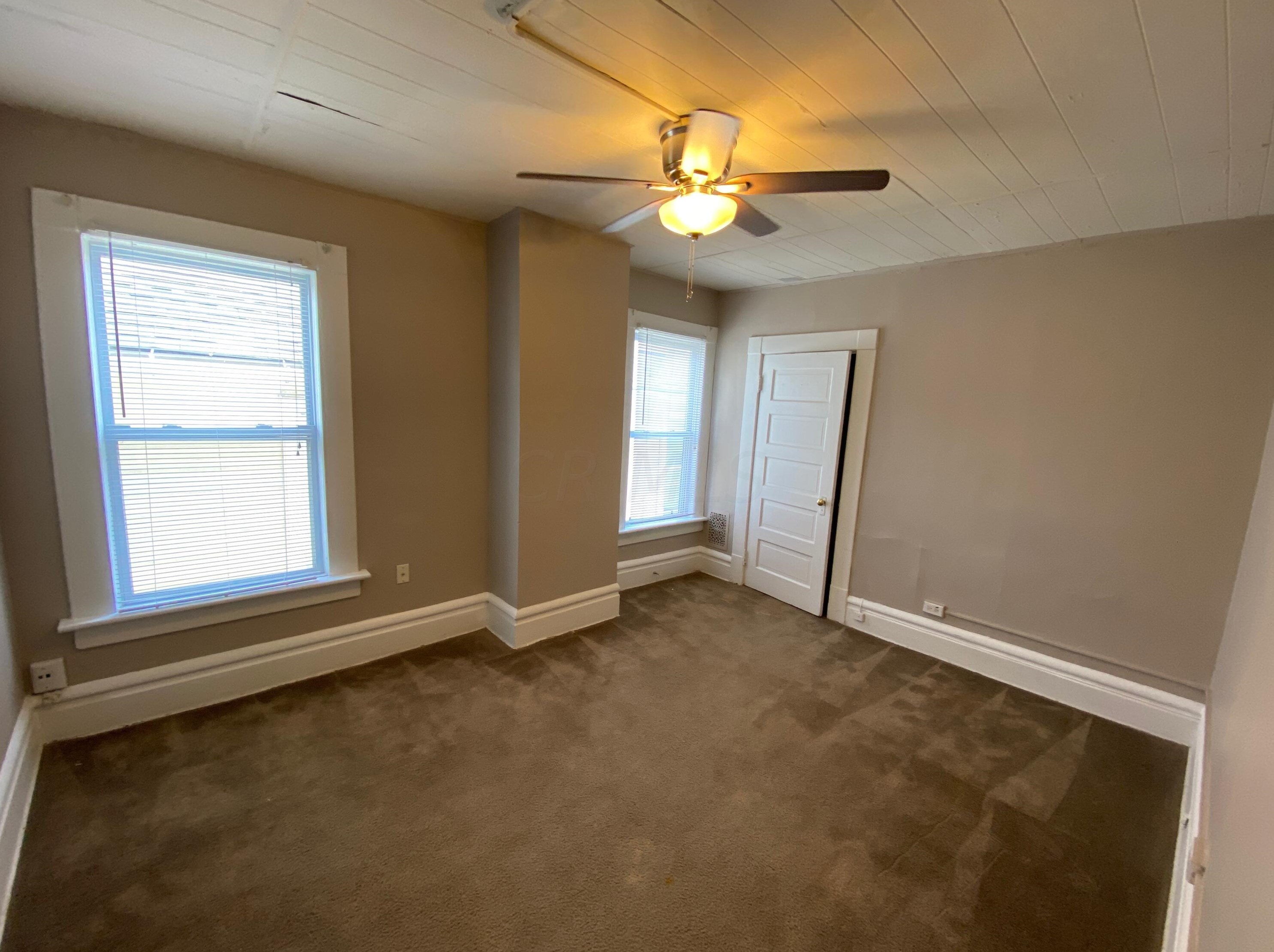 1438 Hunter Ave, Columbus OH 43201-2018 exterior