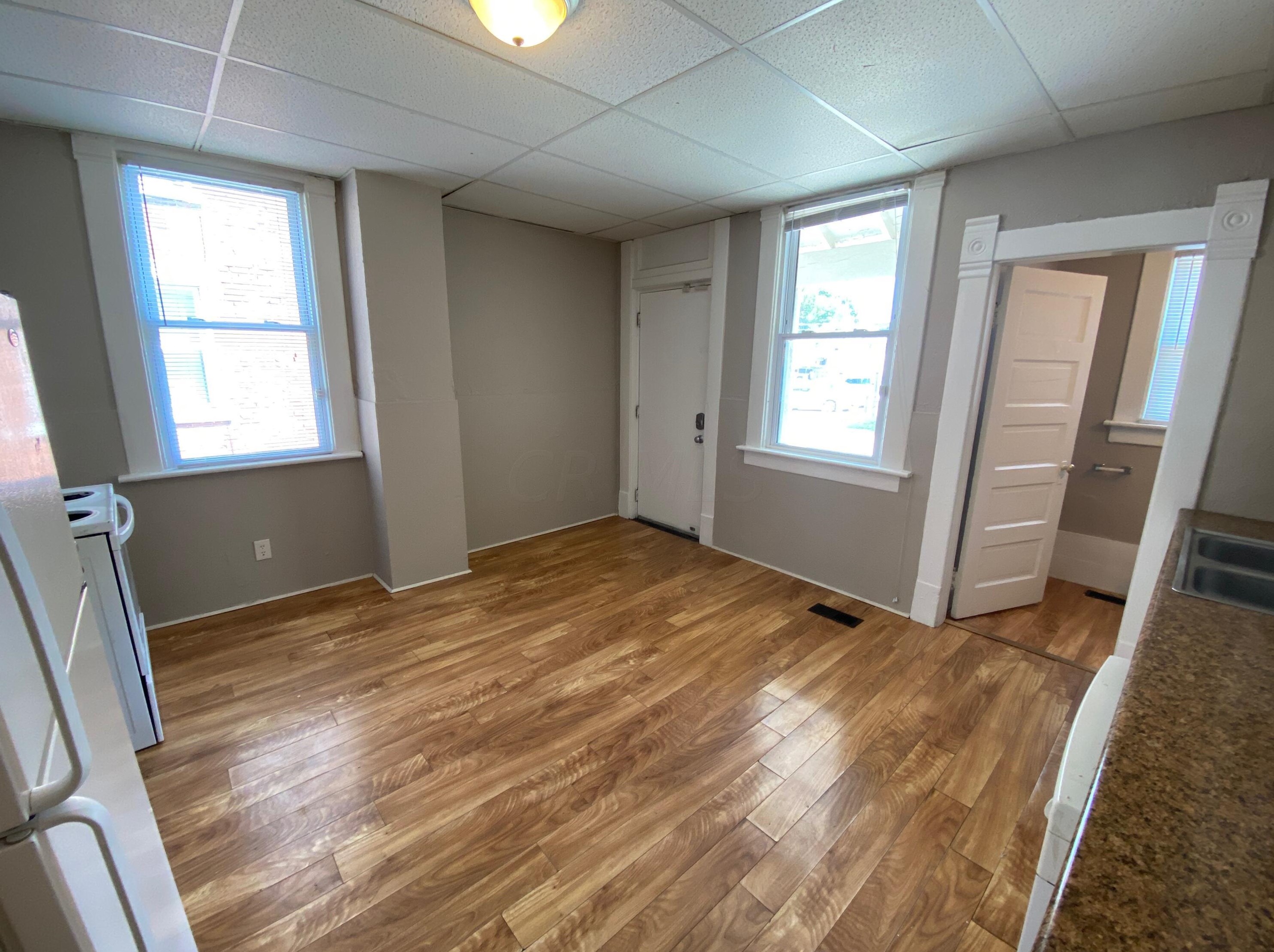 1438 Hunter Ave, Columbus OH 43201-2018 exterior