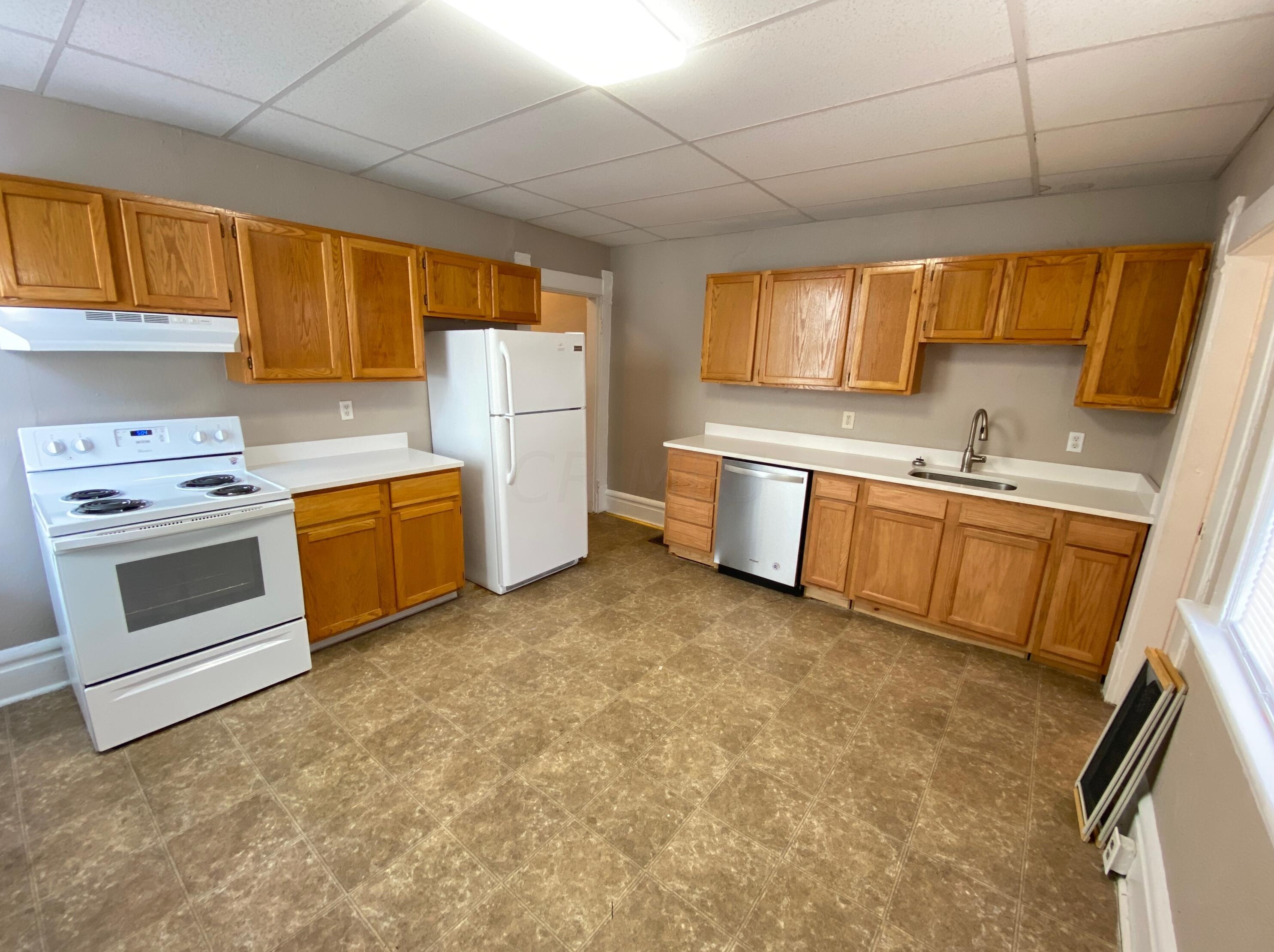 1438 Hunter Ave, Columbus OH 43201-2018 exterior