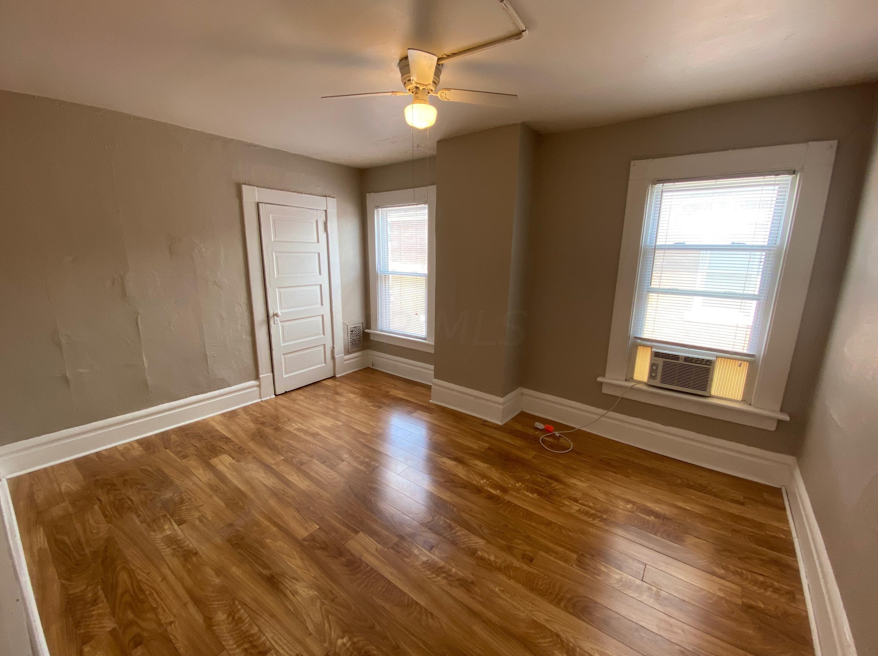 1438 Hunter Ave, Columbus OH 43201-2018 exterior