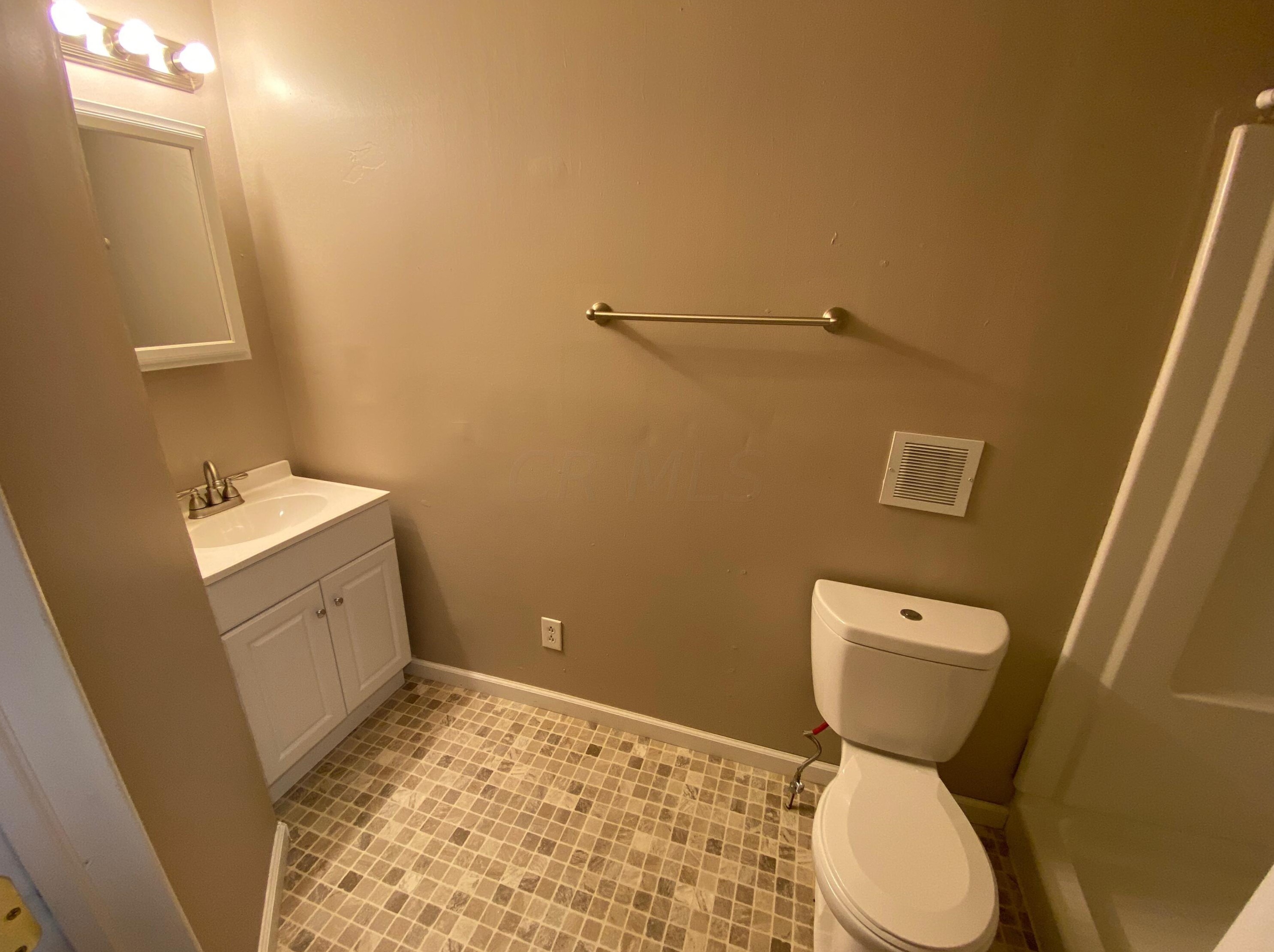 1438 Hunter Ave, Columbus OH 43201-2018 exterior