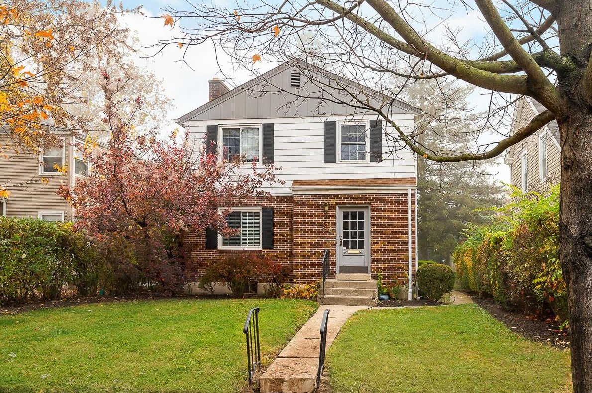 872 Copeland Rd, Columbus OH 43212-3806 exterior