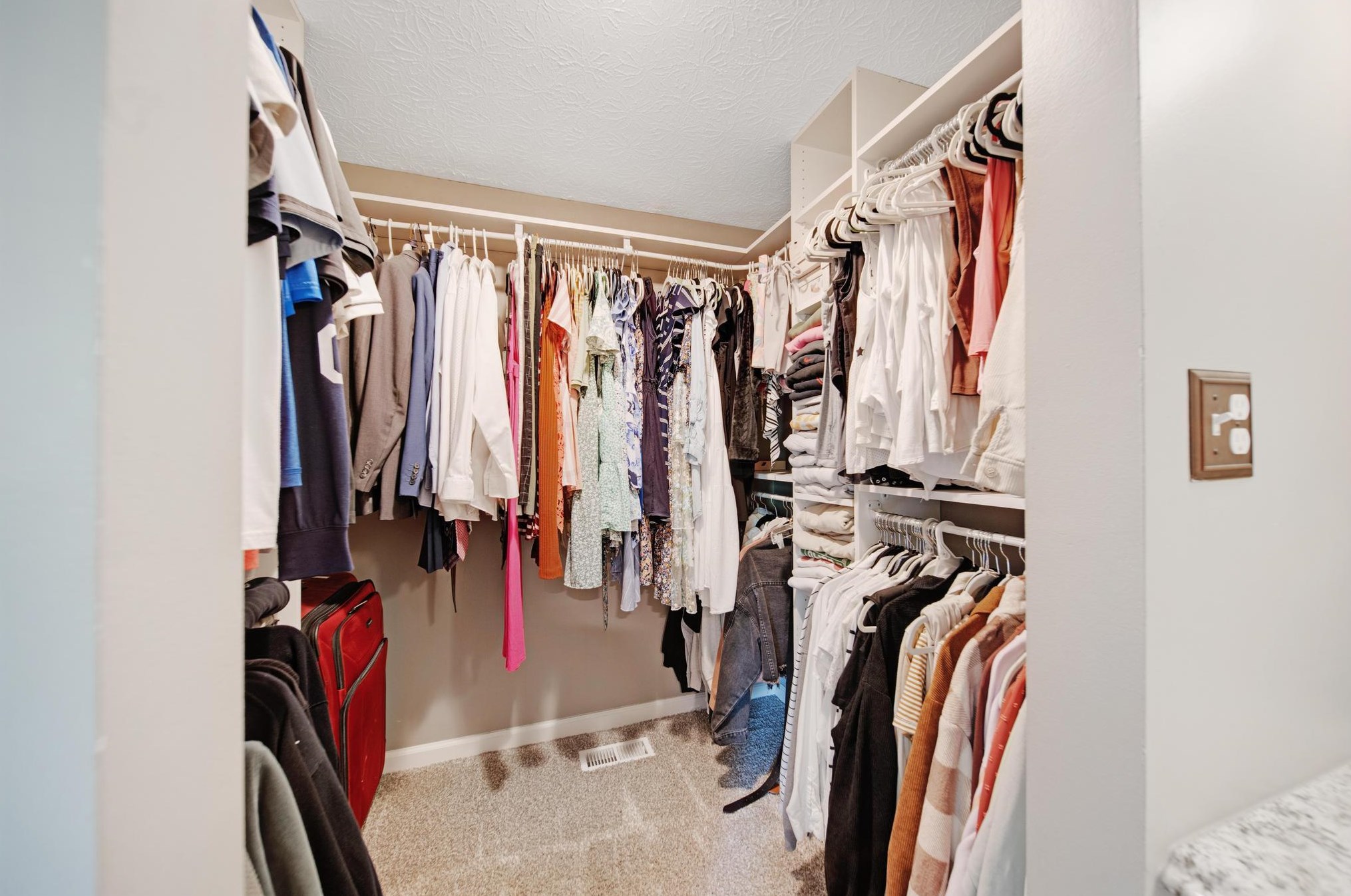 2955 Talbrock Cir, Dublin OH  43017-1775 exterior