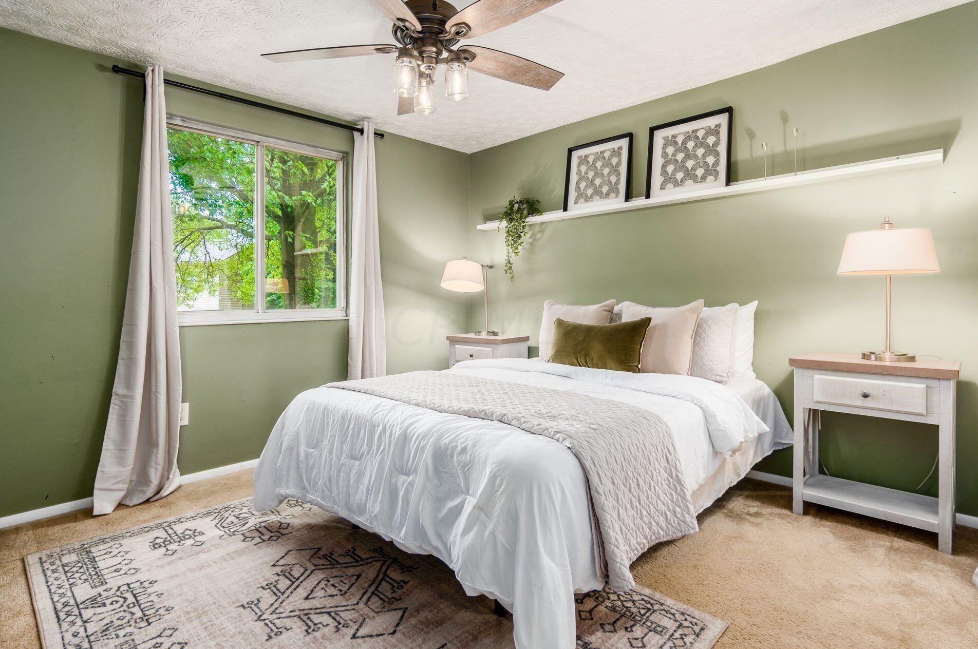 6285 Barnside Dr, Cnl Wnchstr OH  43110-9776 exterior